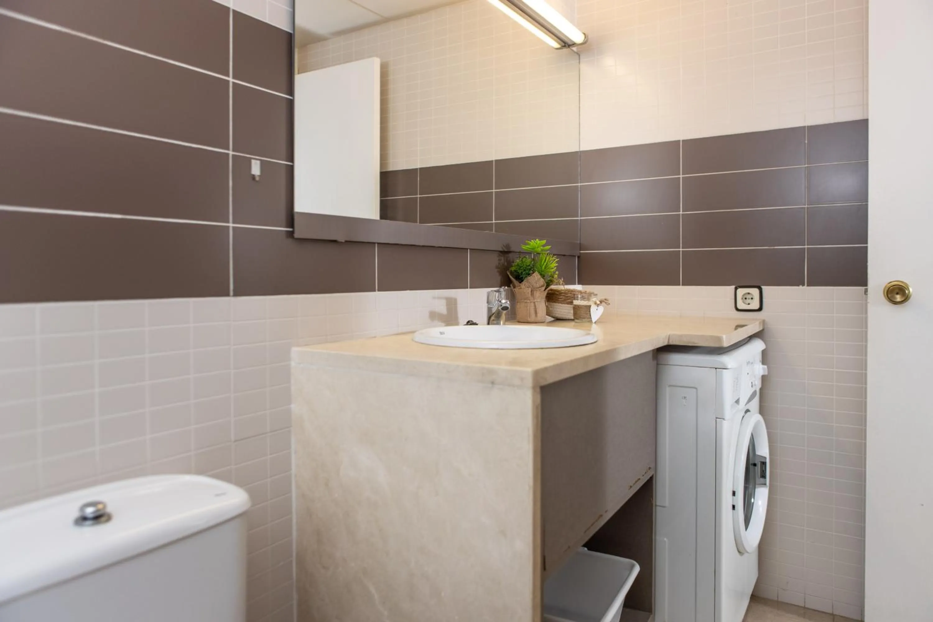 Toilet in RVApartaments Tropic