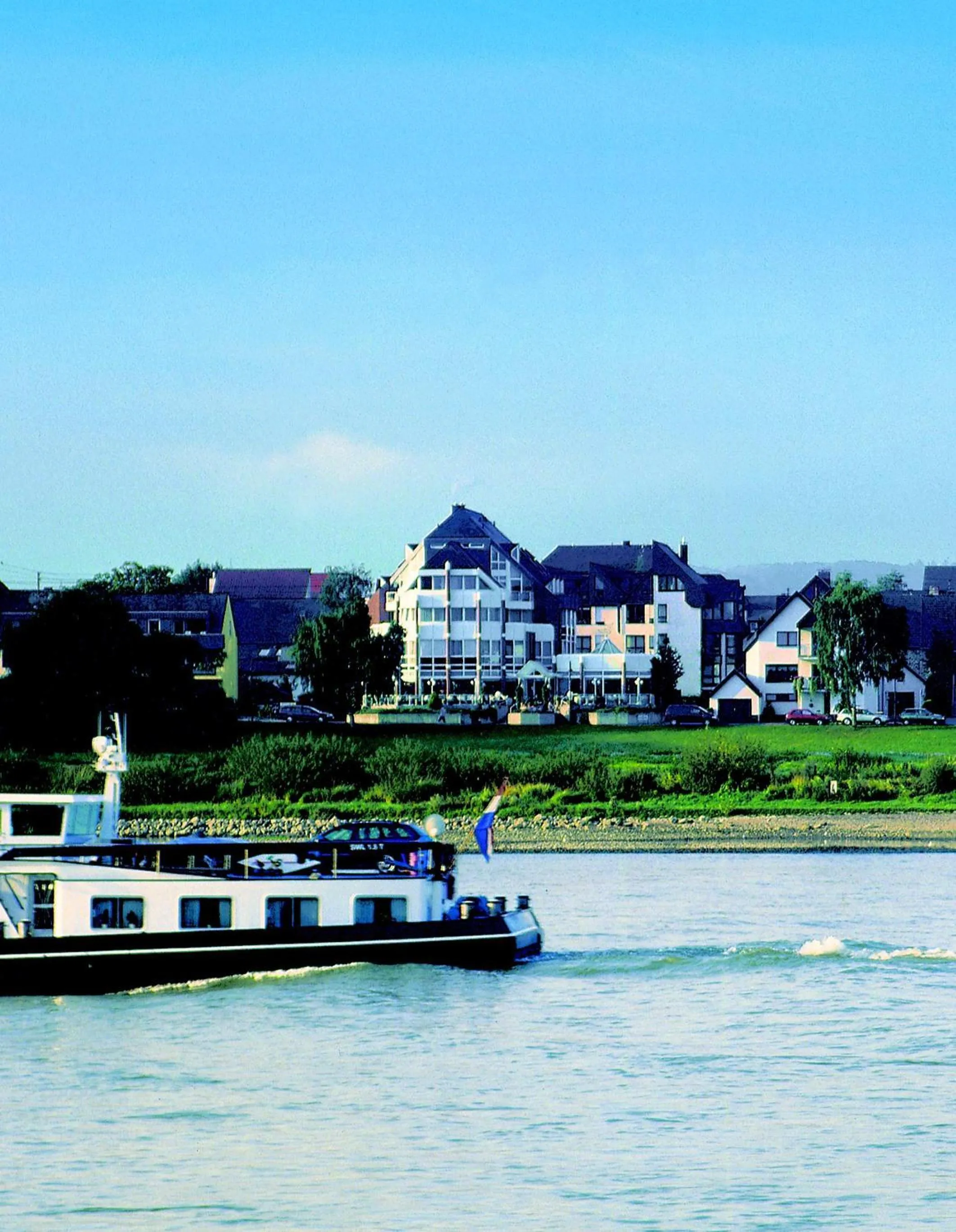 Property building in Rheinhotel Larus