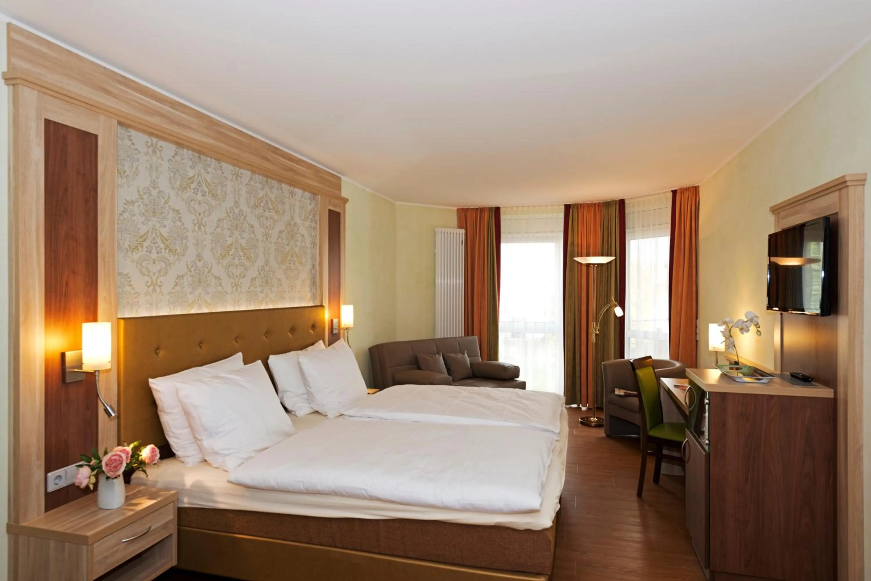 Bed in Rheinhotel Larus
