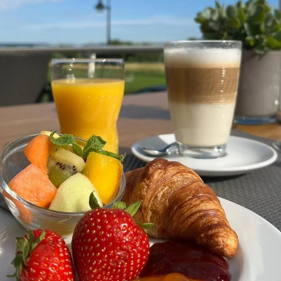 Breakfast in Rheinhotel Larus