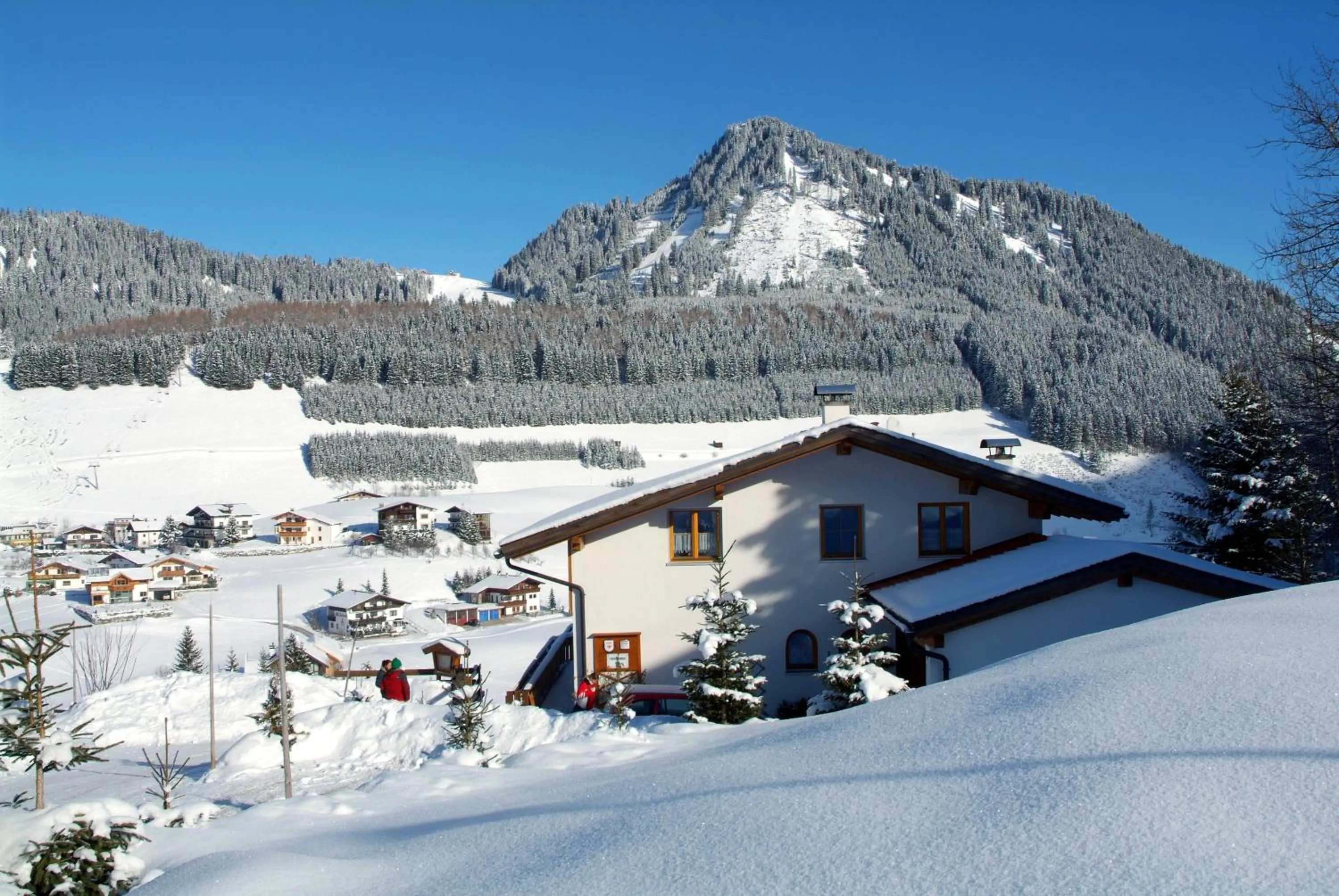 Facade/entrance in Häus`l am Ruan