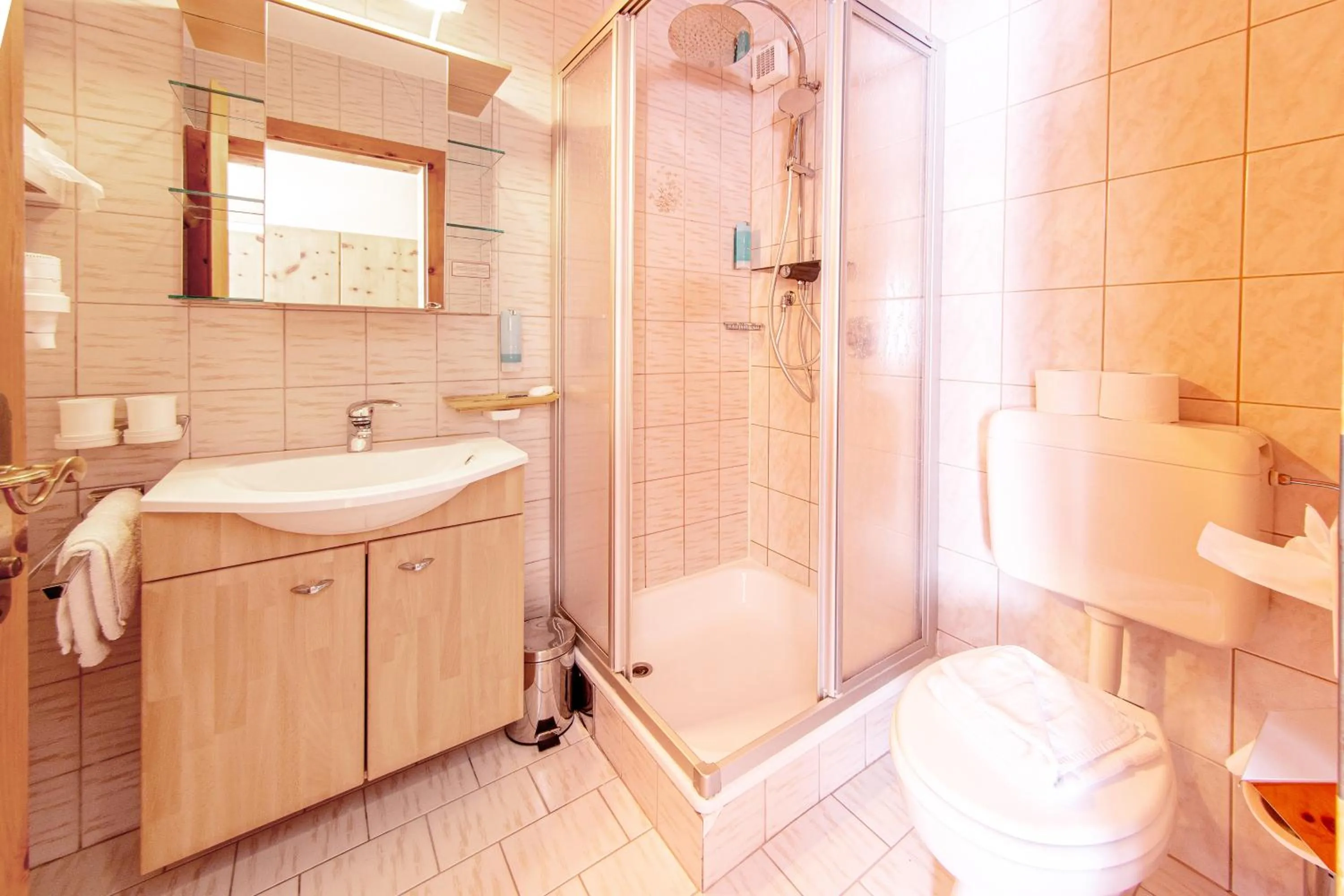 Bathroom in Hotel Riederhof- Urlaub mit WAU!