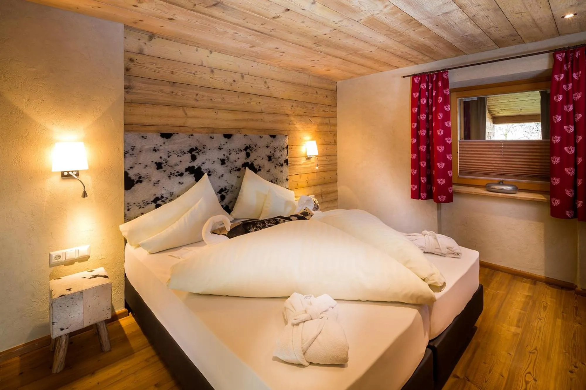 Bed in Hotel Riederhof- Urlaub mit WAU!