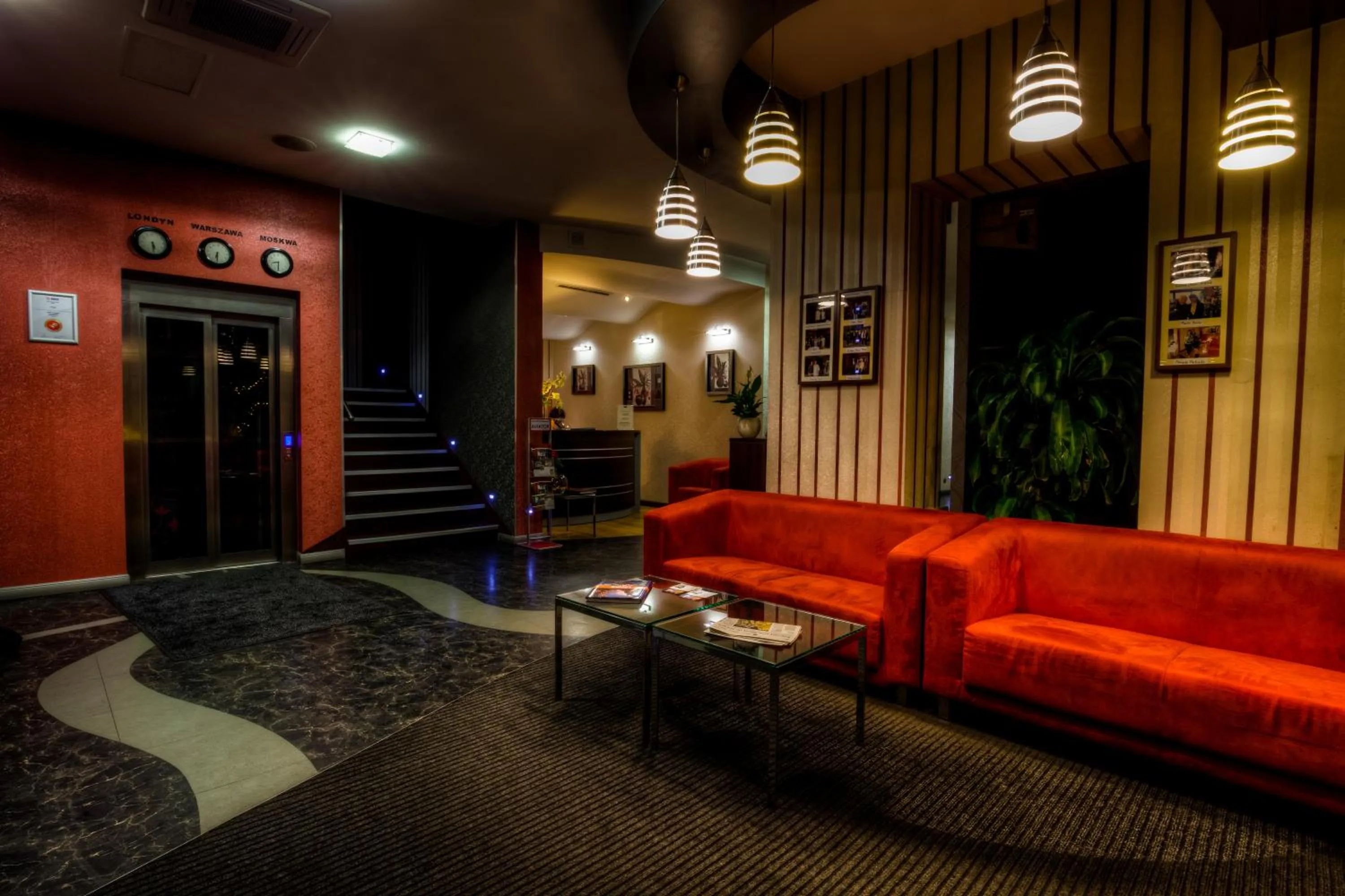 Lobby or reception in Aviator Hotel Restauracja & SPA