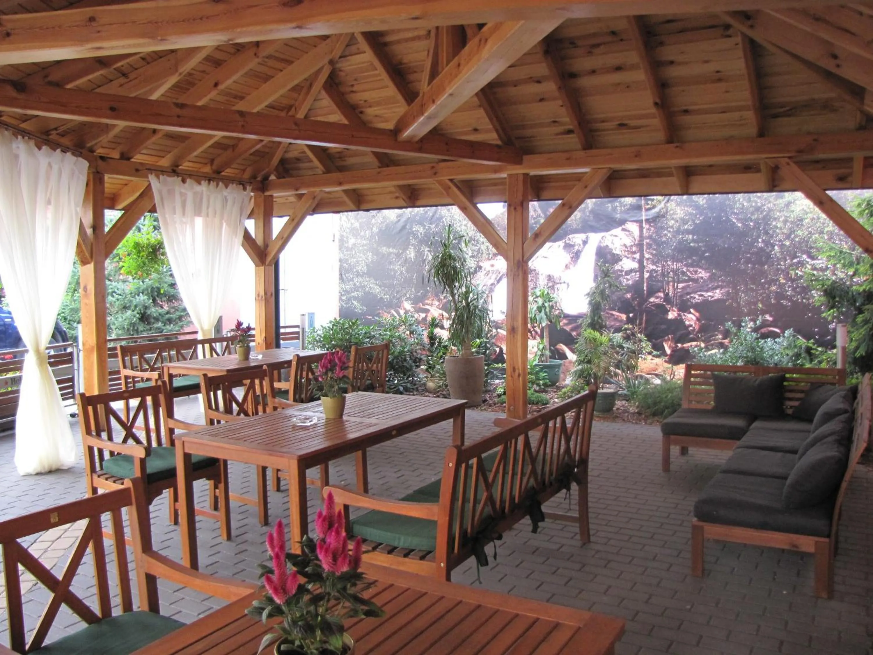 Patio in Aviator Hotel Restauracja & SPA