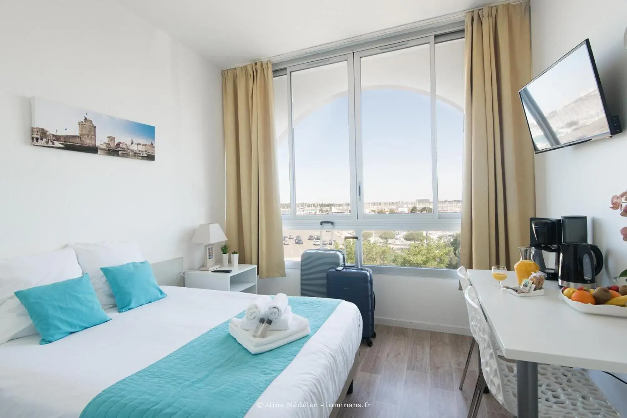 Studio with Harbor View in Résidence New Rochelle Studio with Harbor View in Résidence New Rochelle