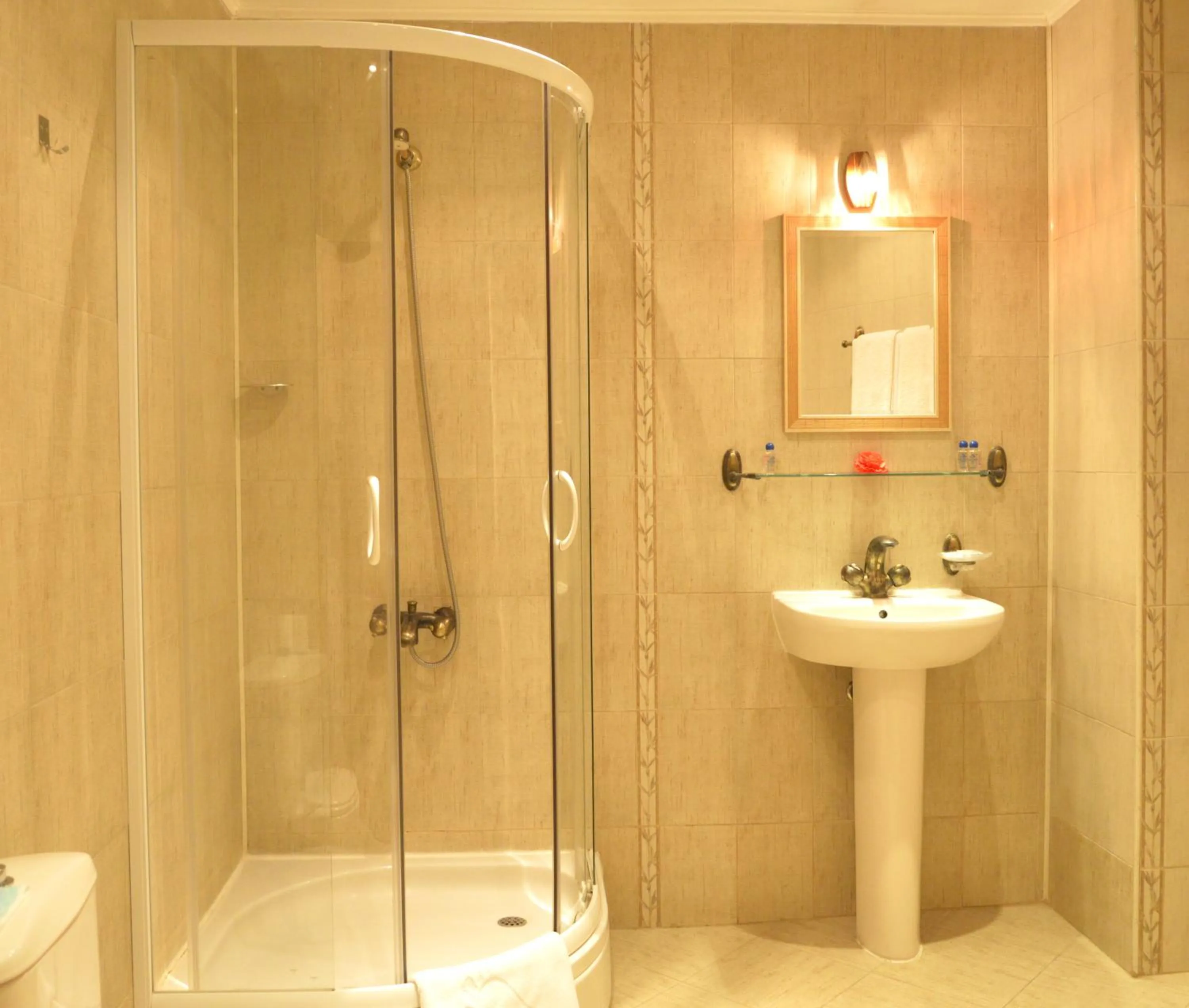 Bathroom in Family complex Mountain Romance Apartments