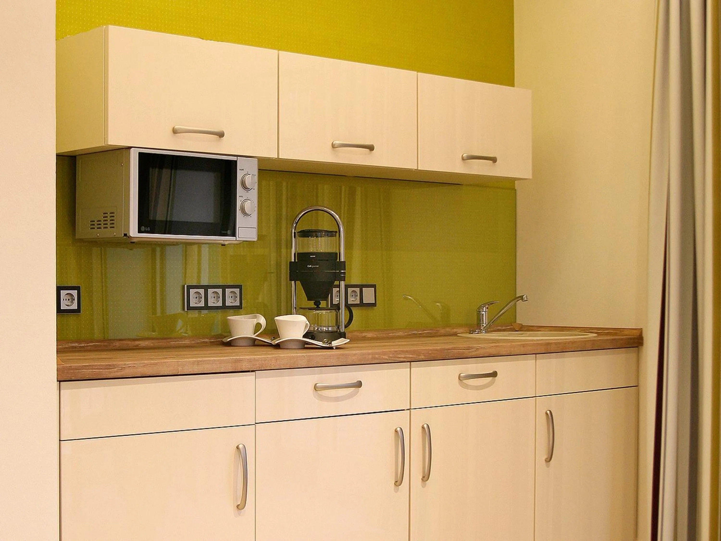 Kitchen or kitchenette in Hotel Am Steendamm