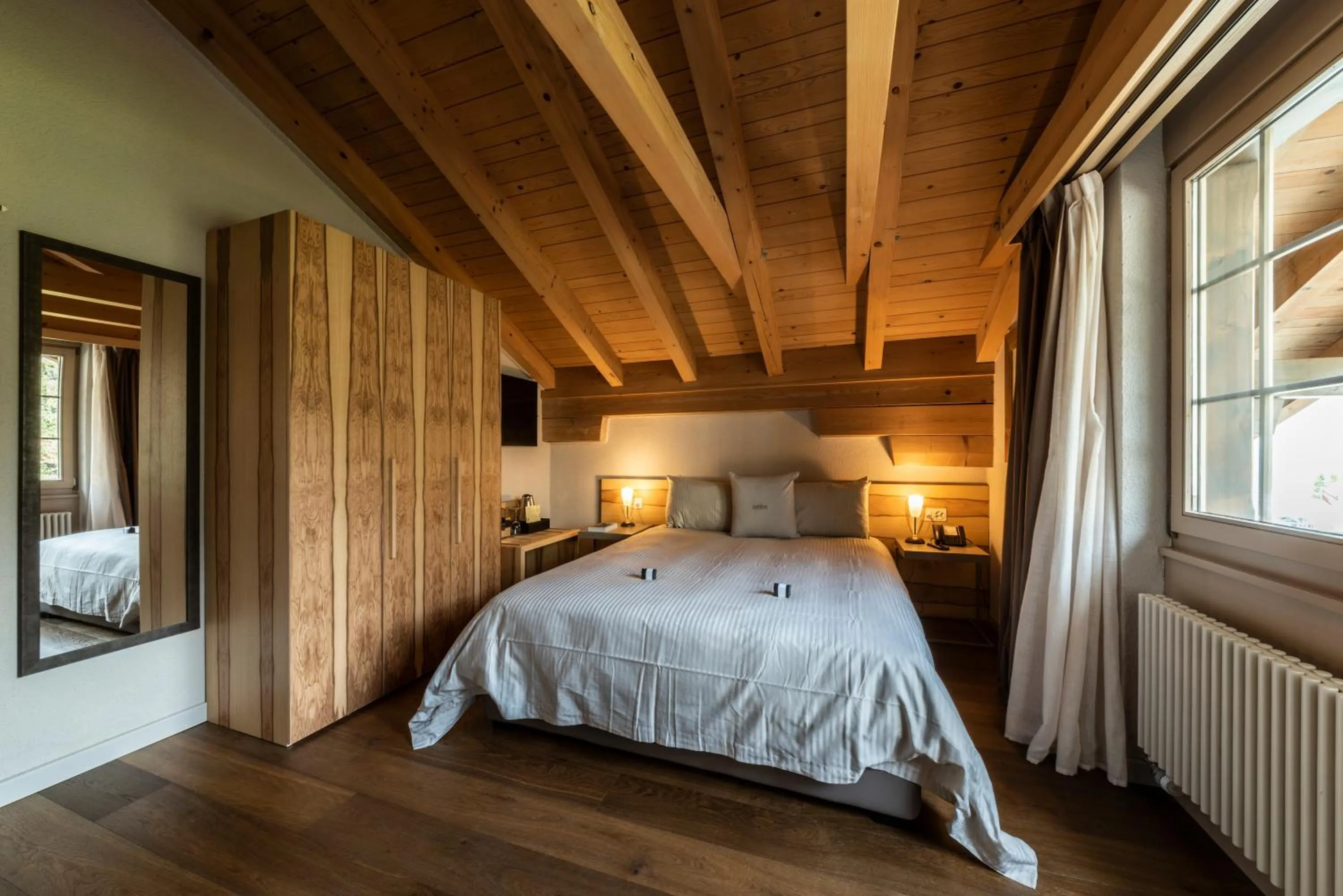 Bed in Hotel Maya Caprice