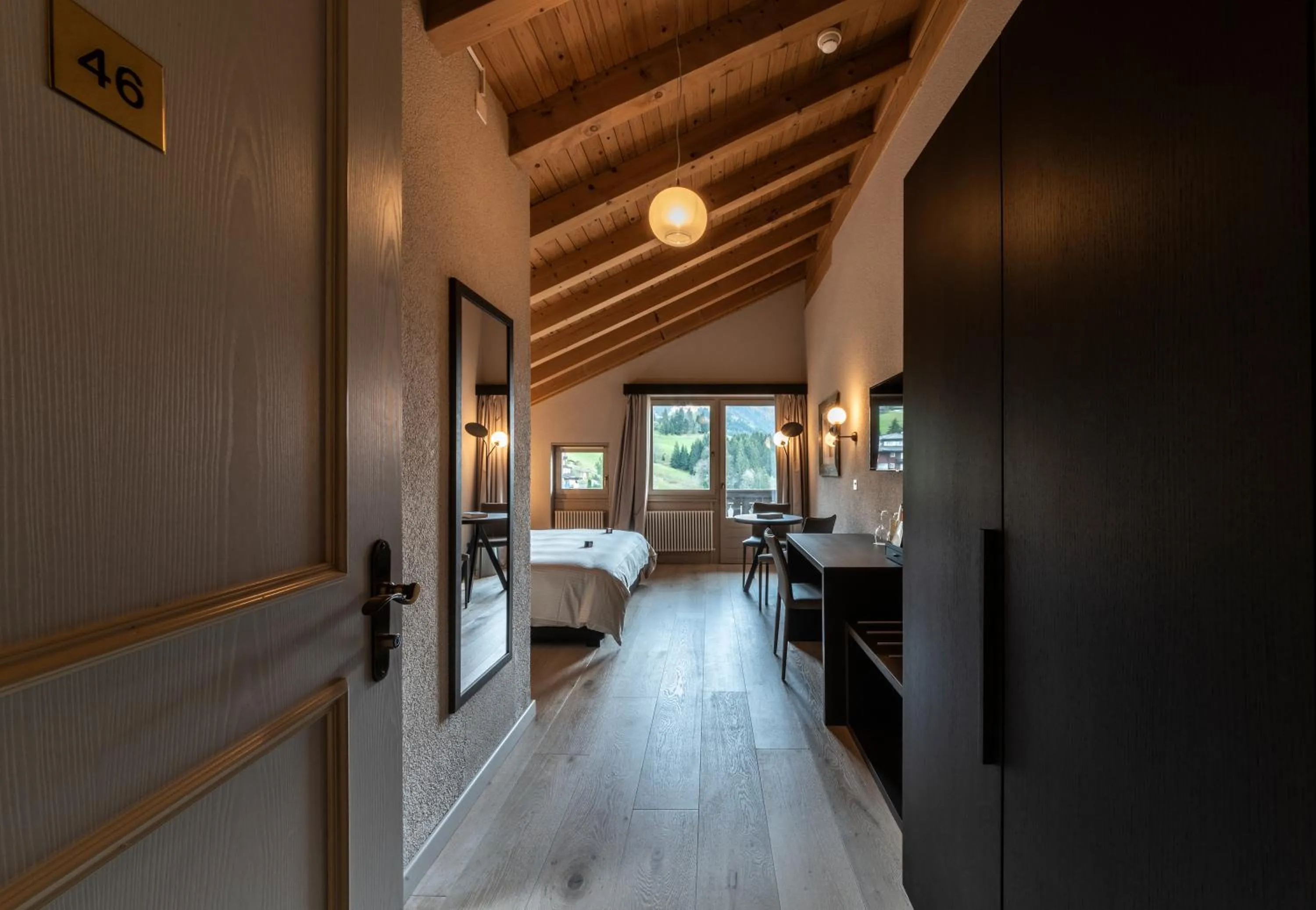 Bed in Hotel Maya Caprice