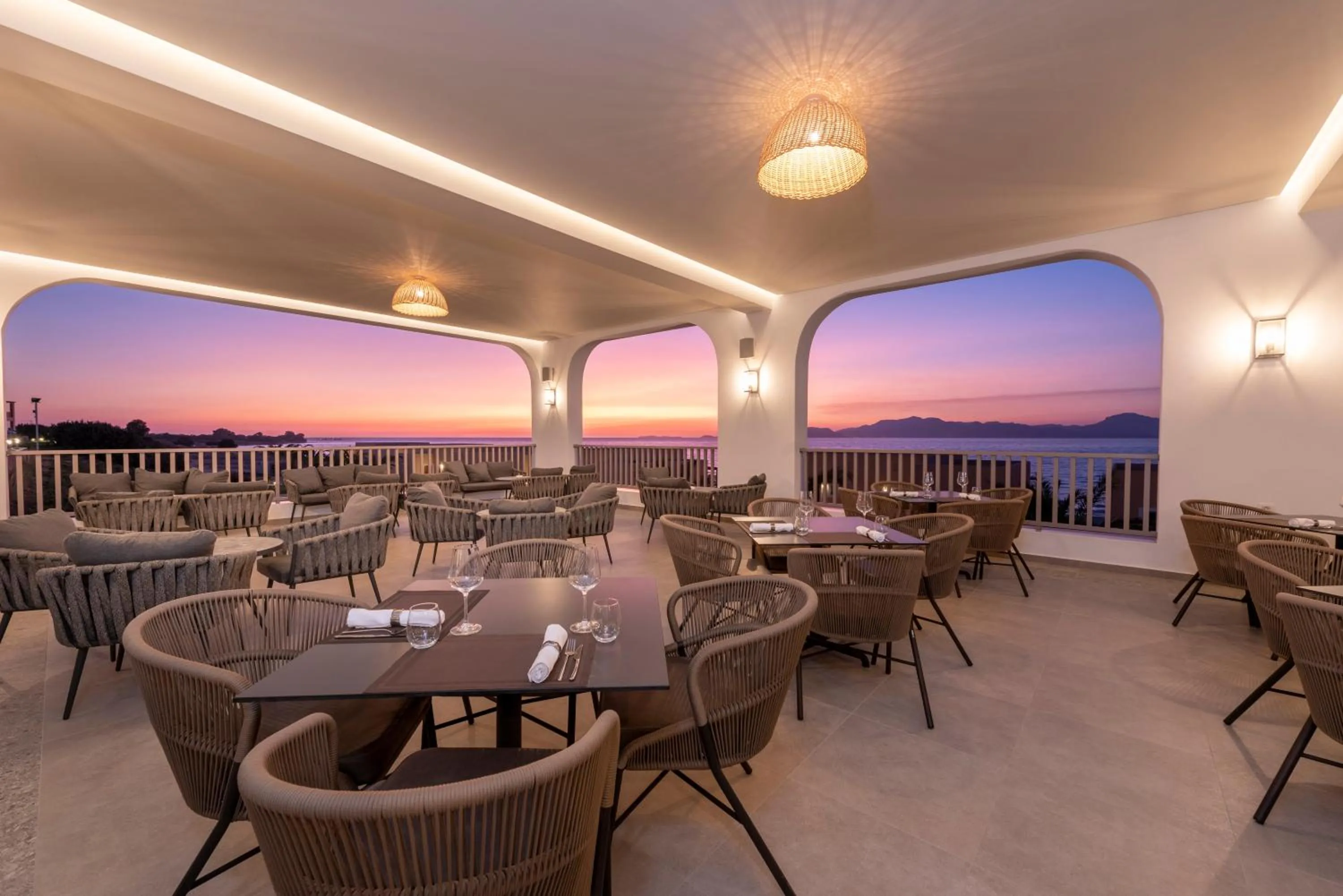 Restaurant/places to eat in Horizon Beach Resort