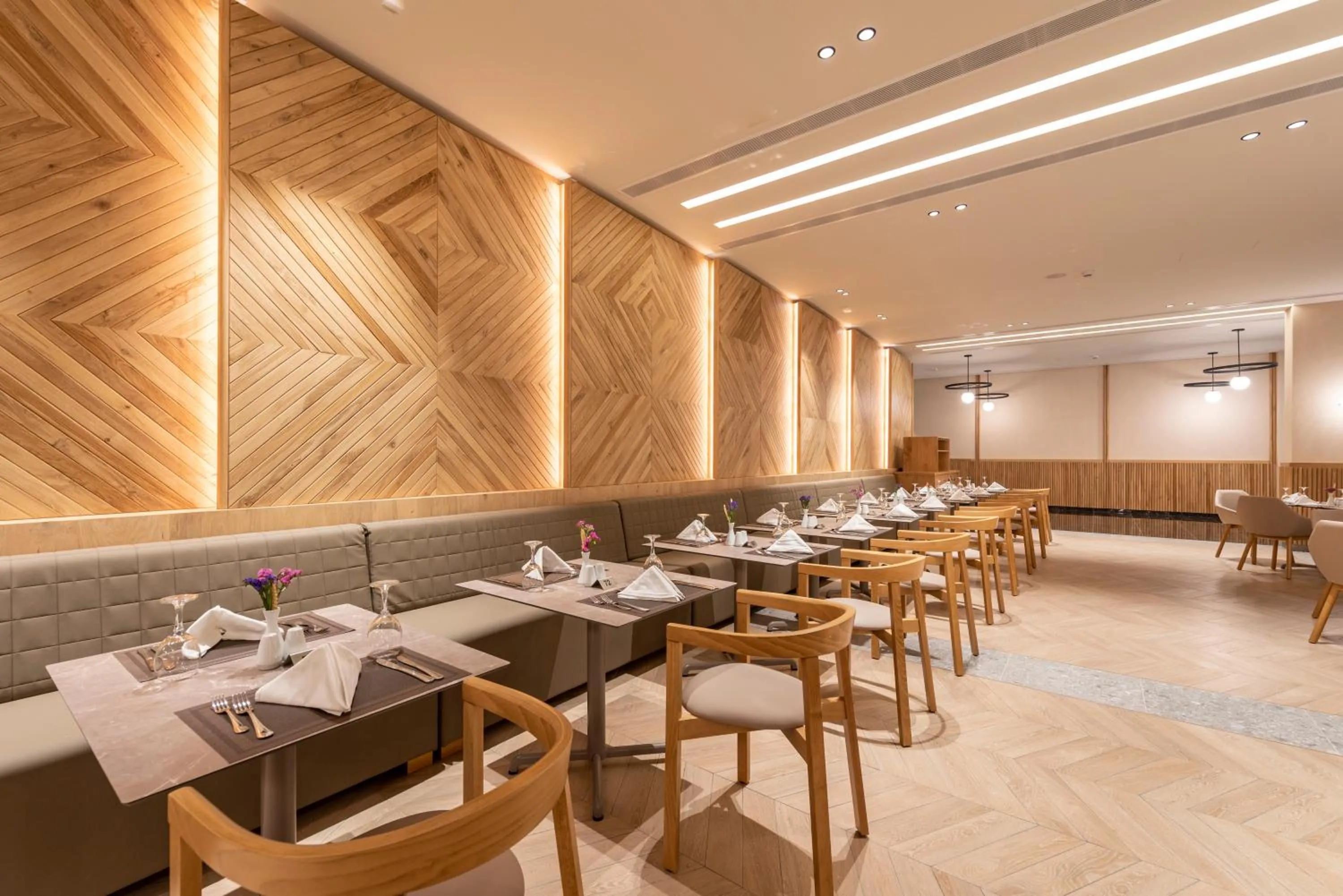 Restaurant/places to eat in Horizon Beach Resort