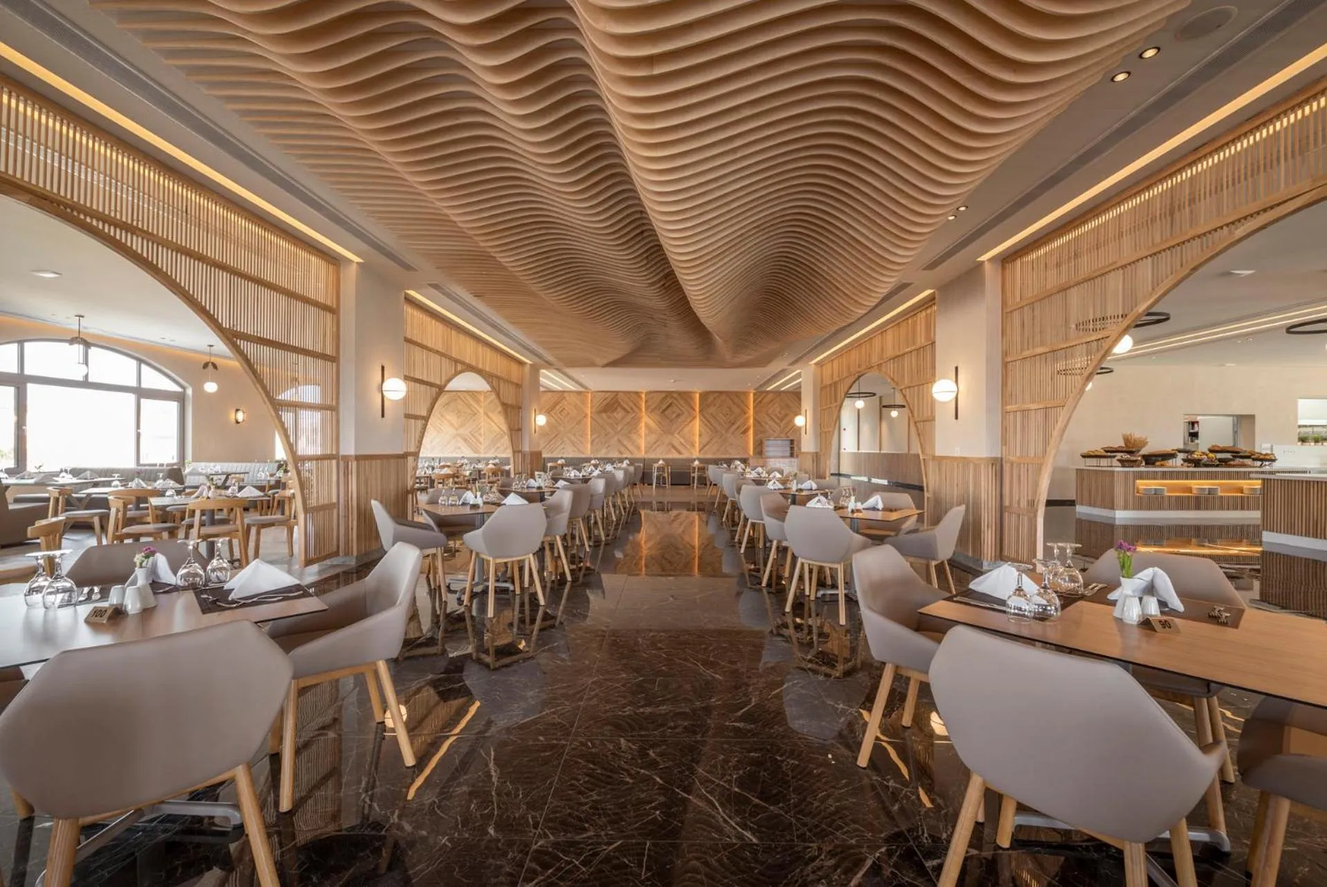 Restaurant/places to eat in Horizon Beach Resort