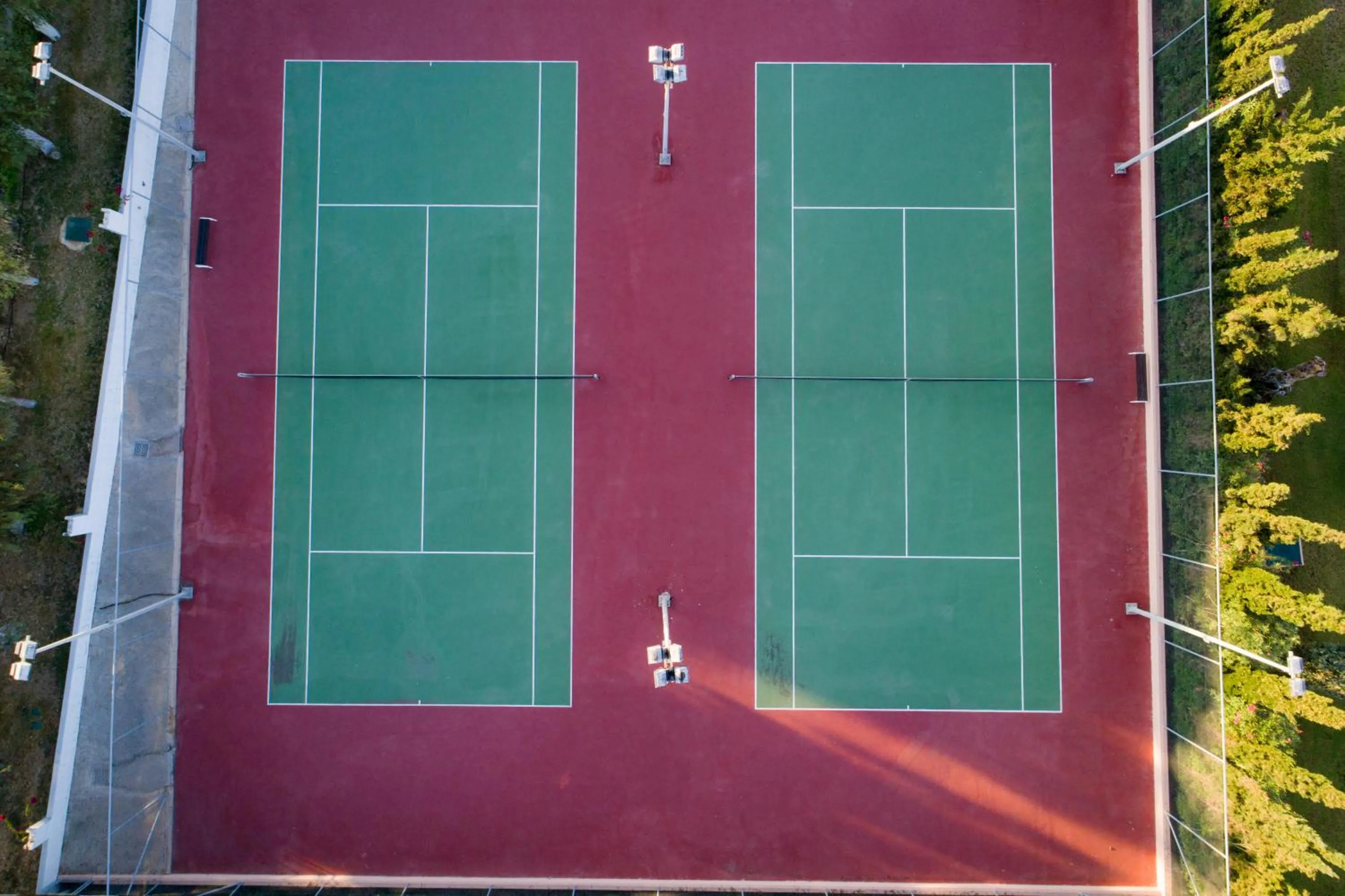 Tennis court in Horizon Beach Resort
