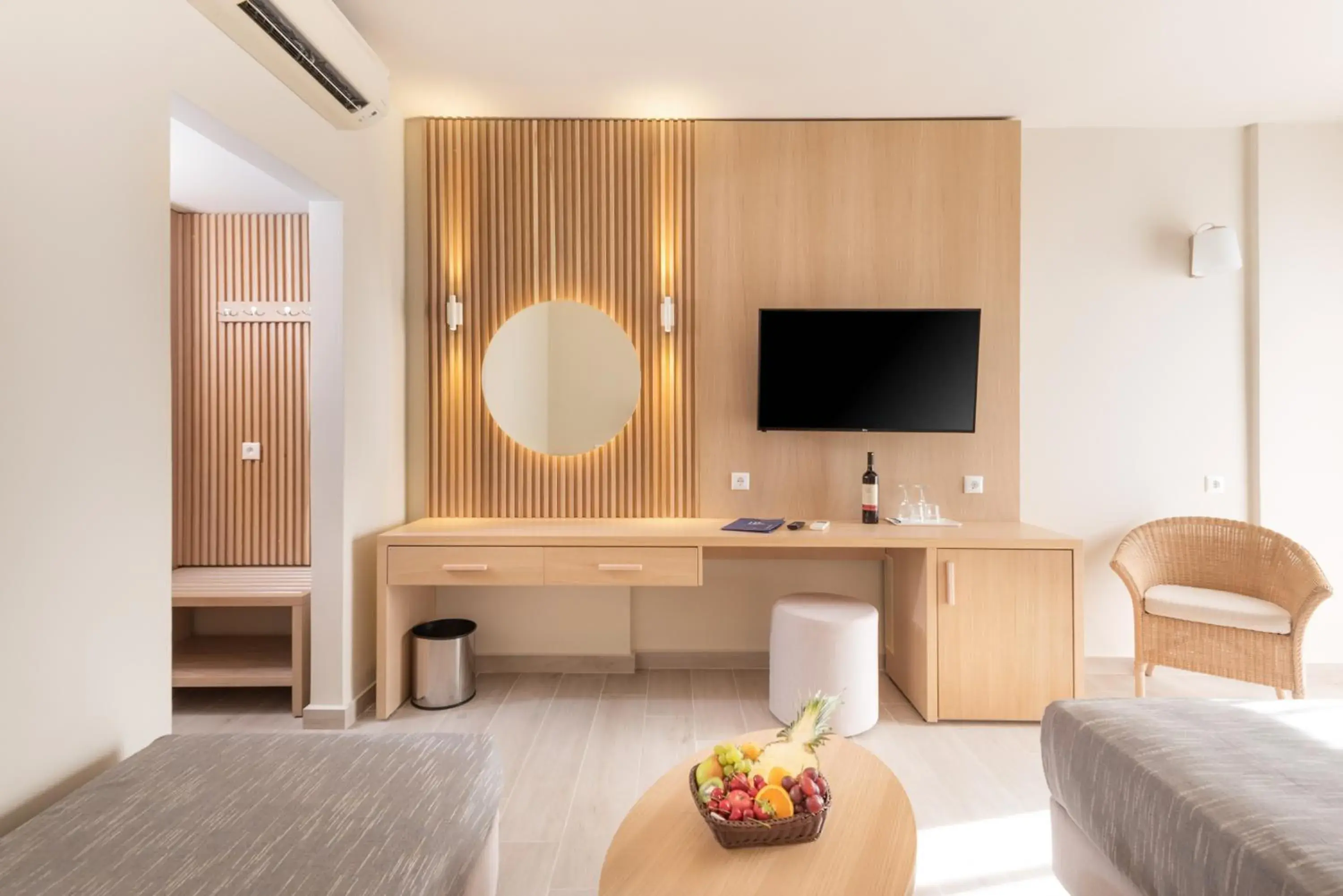 Double or Twin Room with Sea View in Horizon Beach Resort Double or Twin Room with Sea View in Horizon Beach Resort