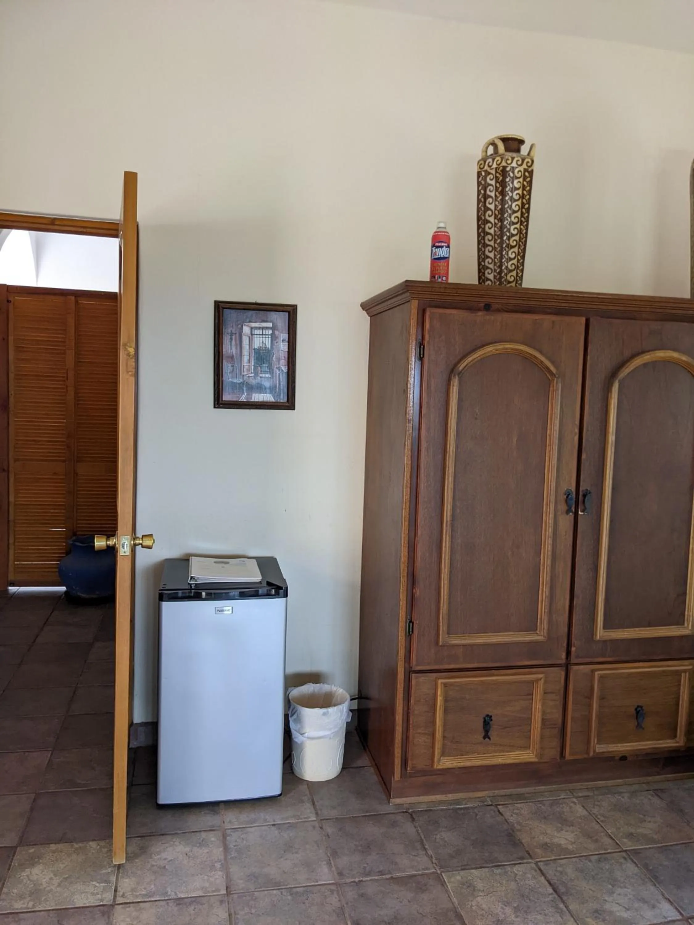 wardrobe in Hacienda De Palmas