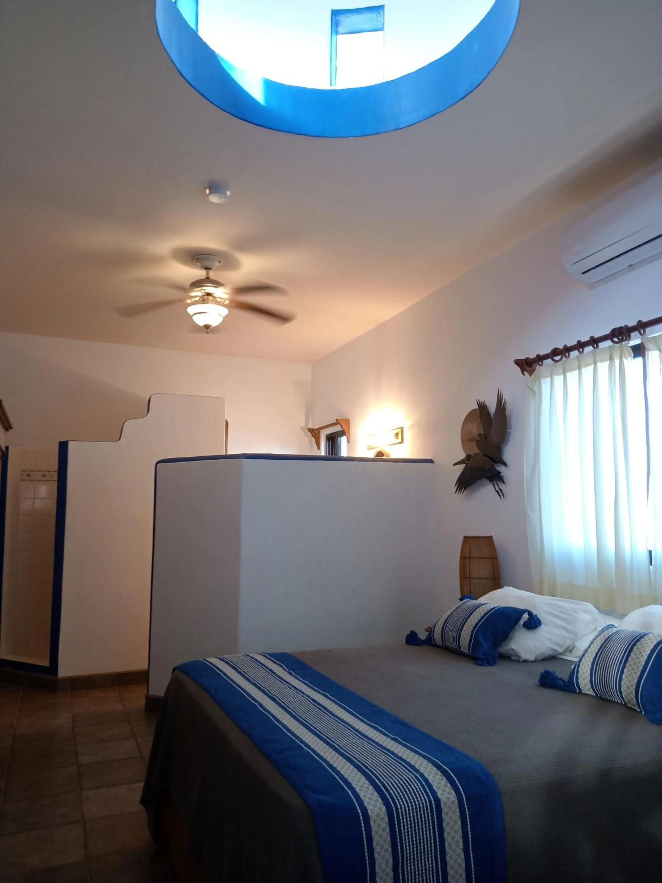 Photo of the whole room, Bed in Hacienda De Palmas