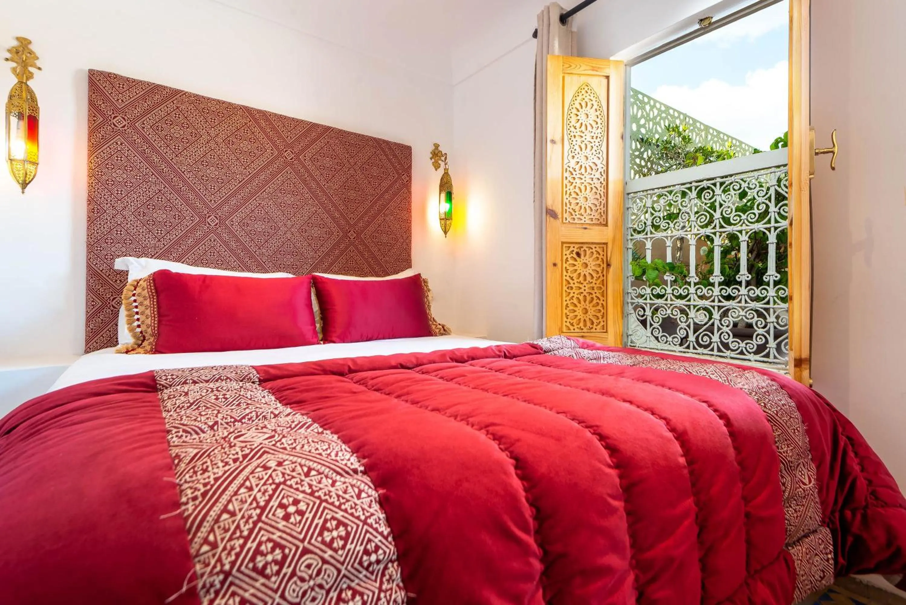 Bed in Riad La Croix Berbere