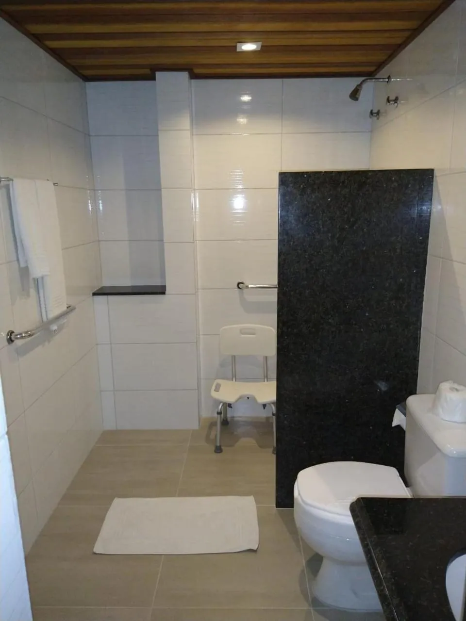 Bathroom in Pousada Genesis