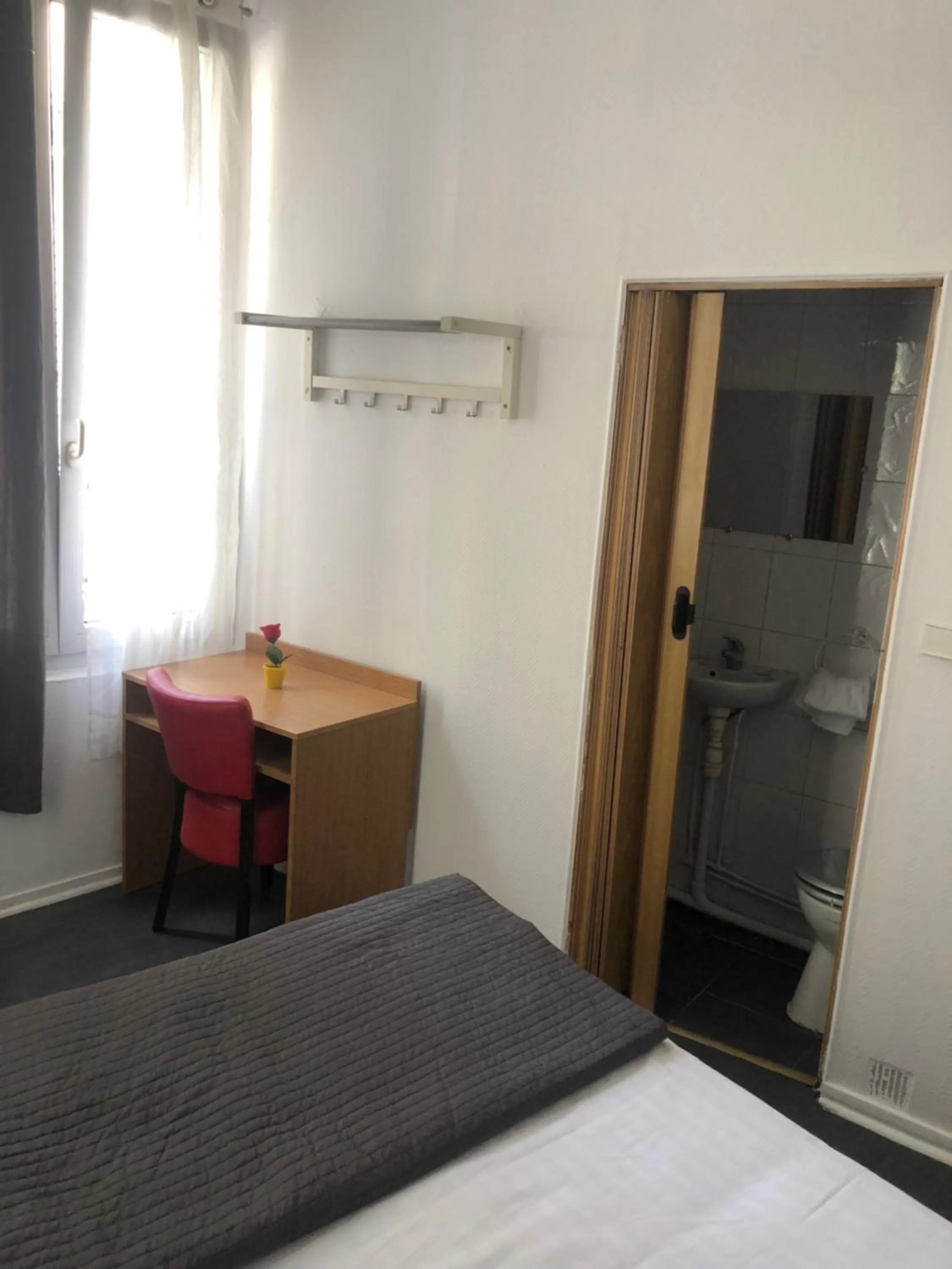 Bed in Hotel Cosy Monceau