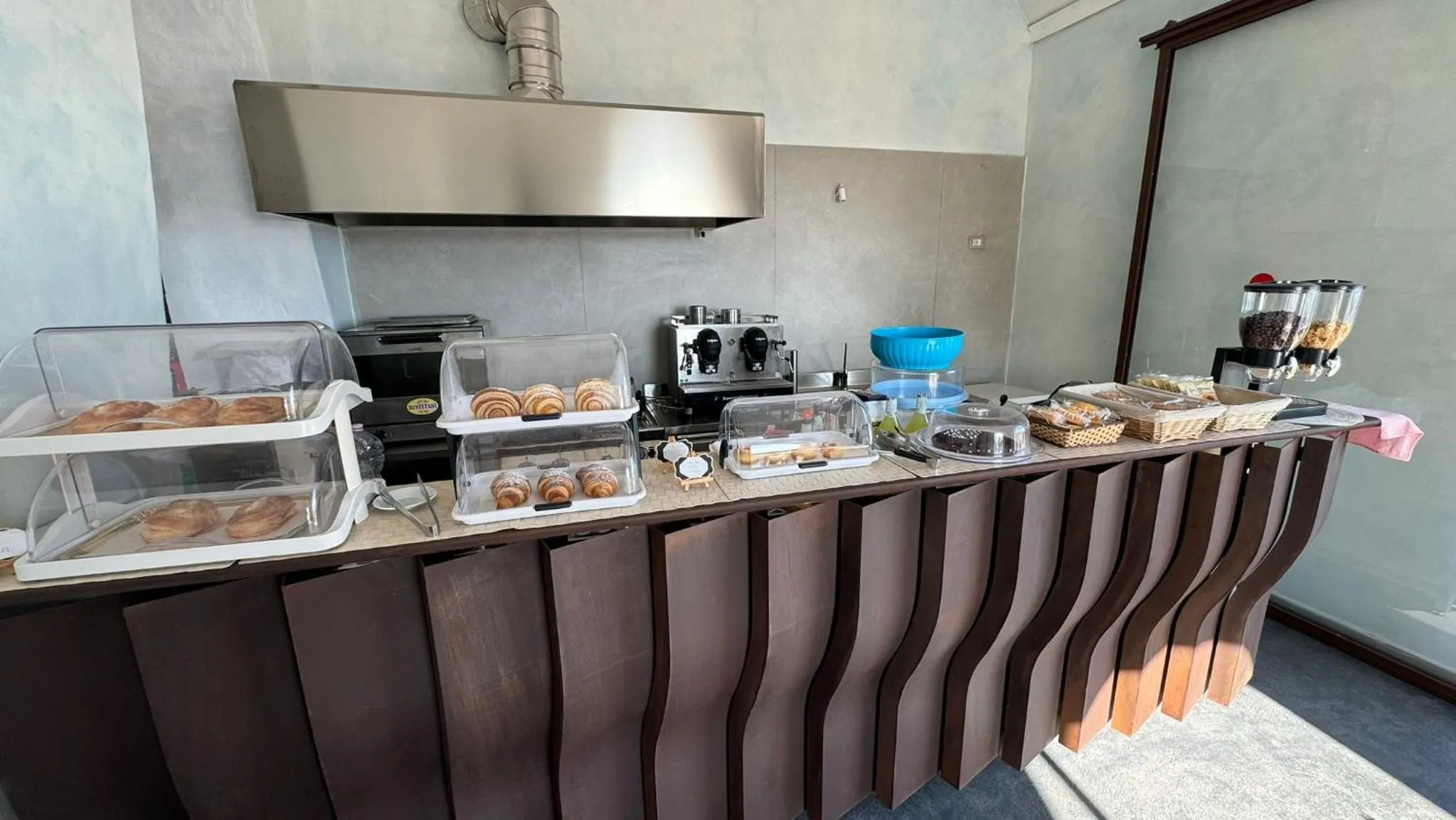 Breakfast in L'Isola Del Postino Rooms