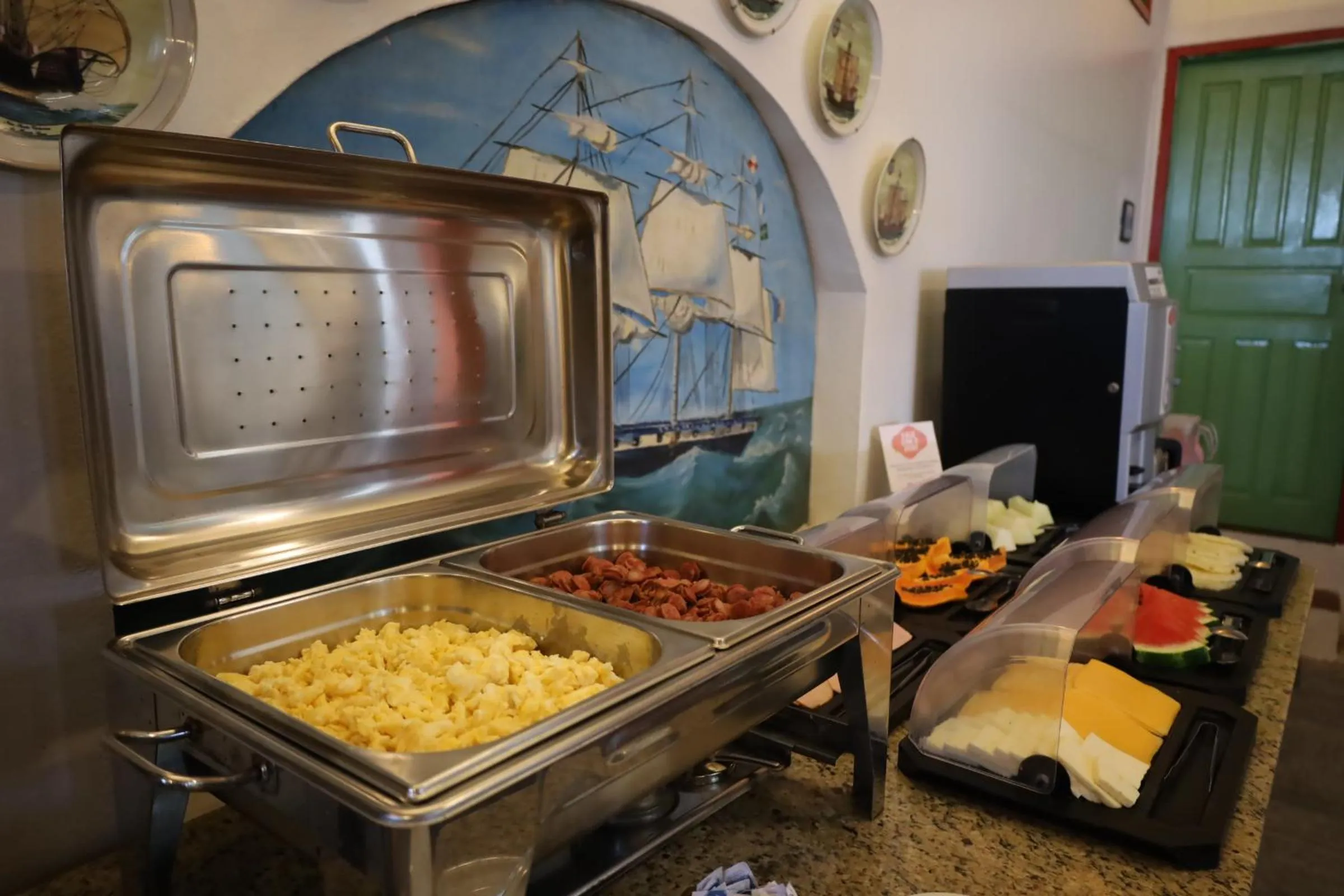 Breakfast in Pousada Estalagem do Porto