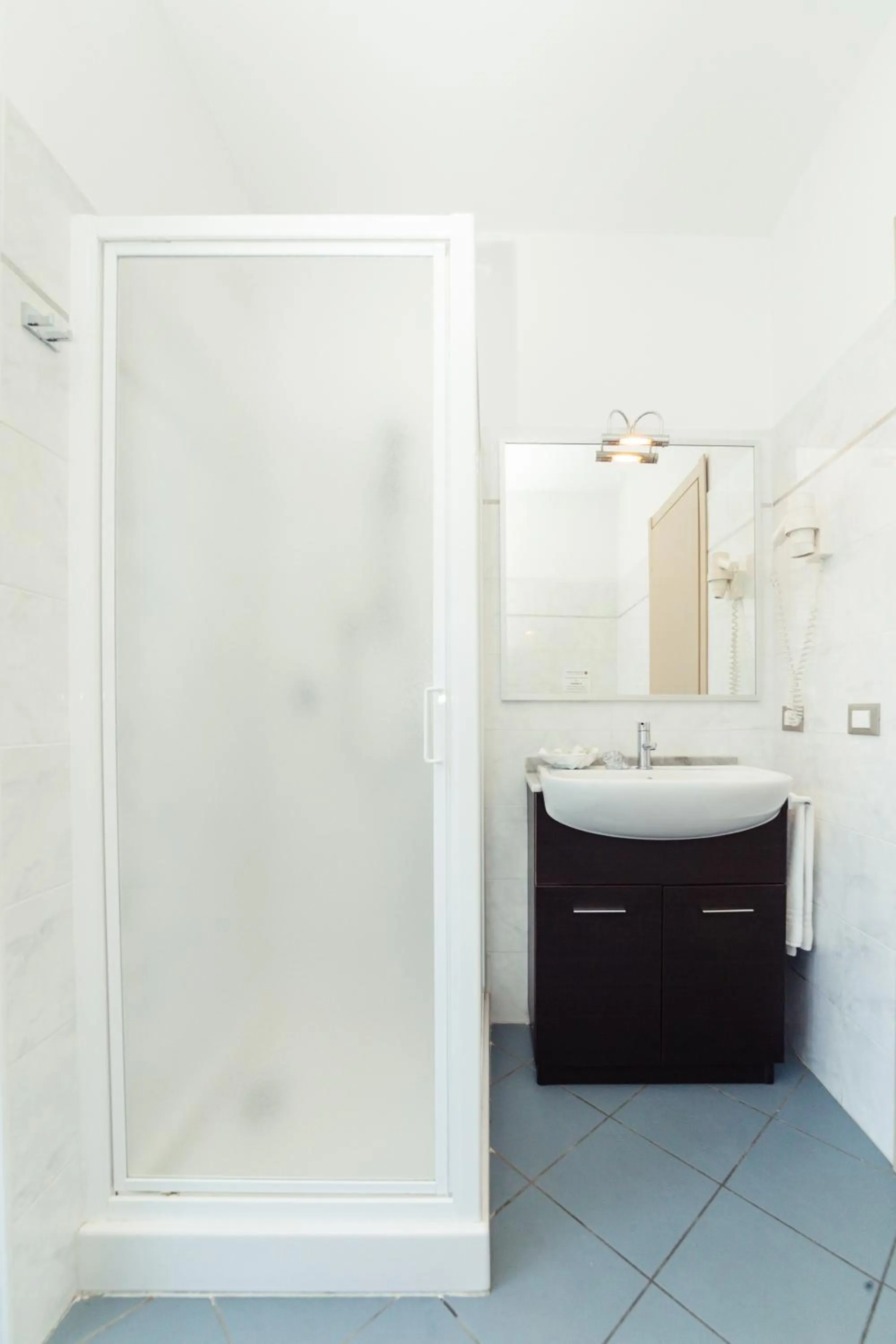 Shower in Residence Greco