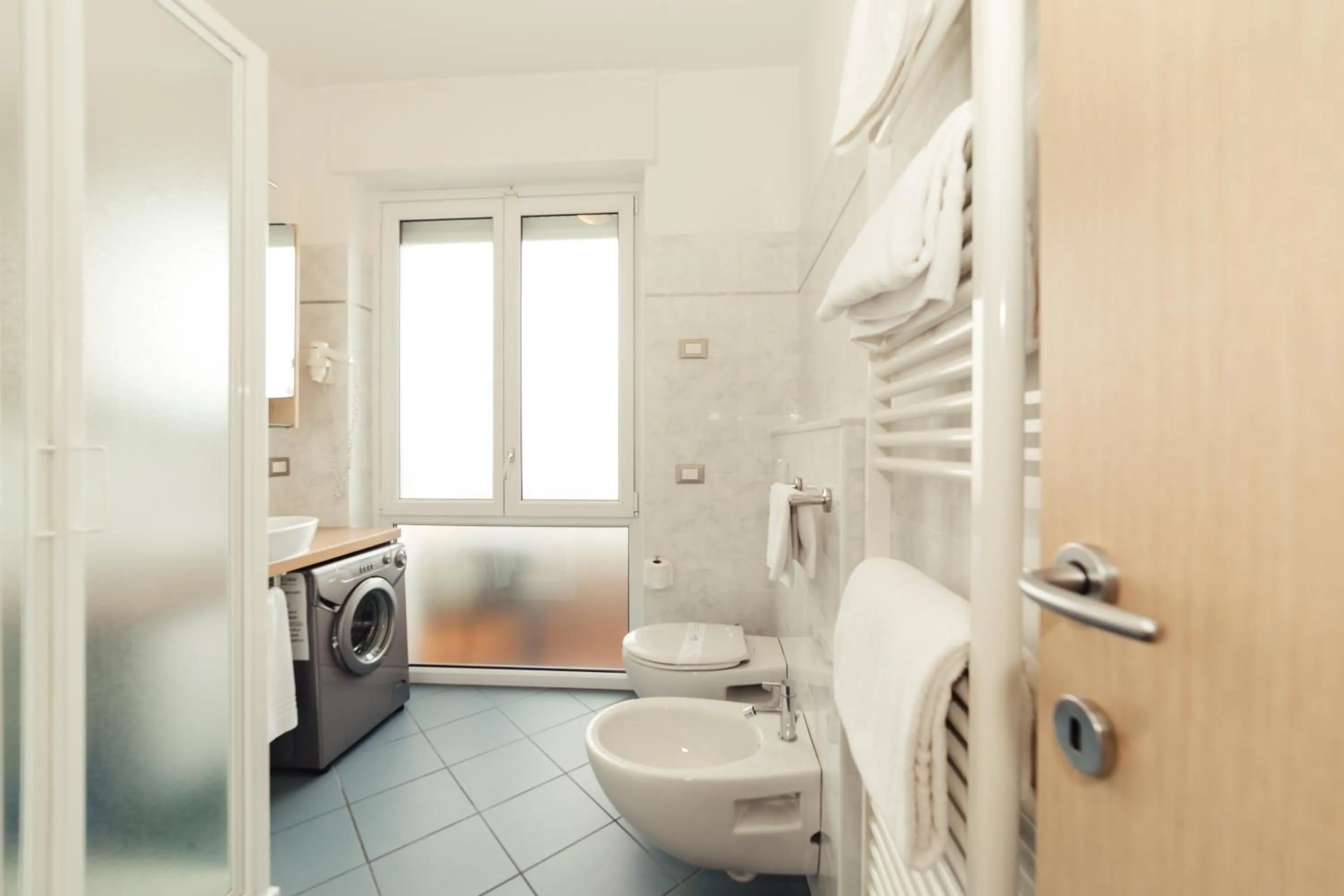 Shower in Residence Greco