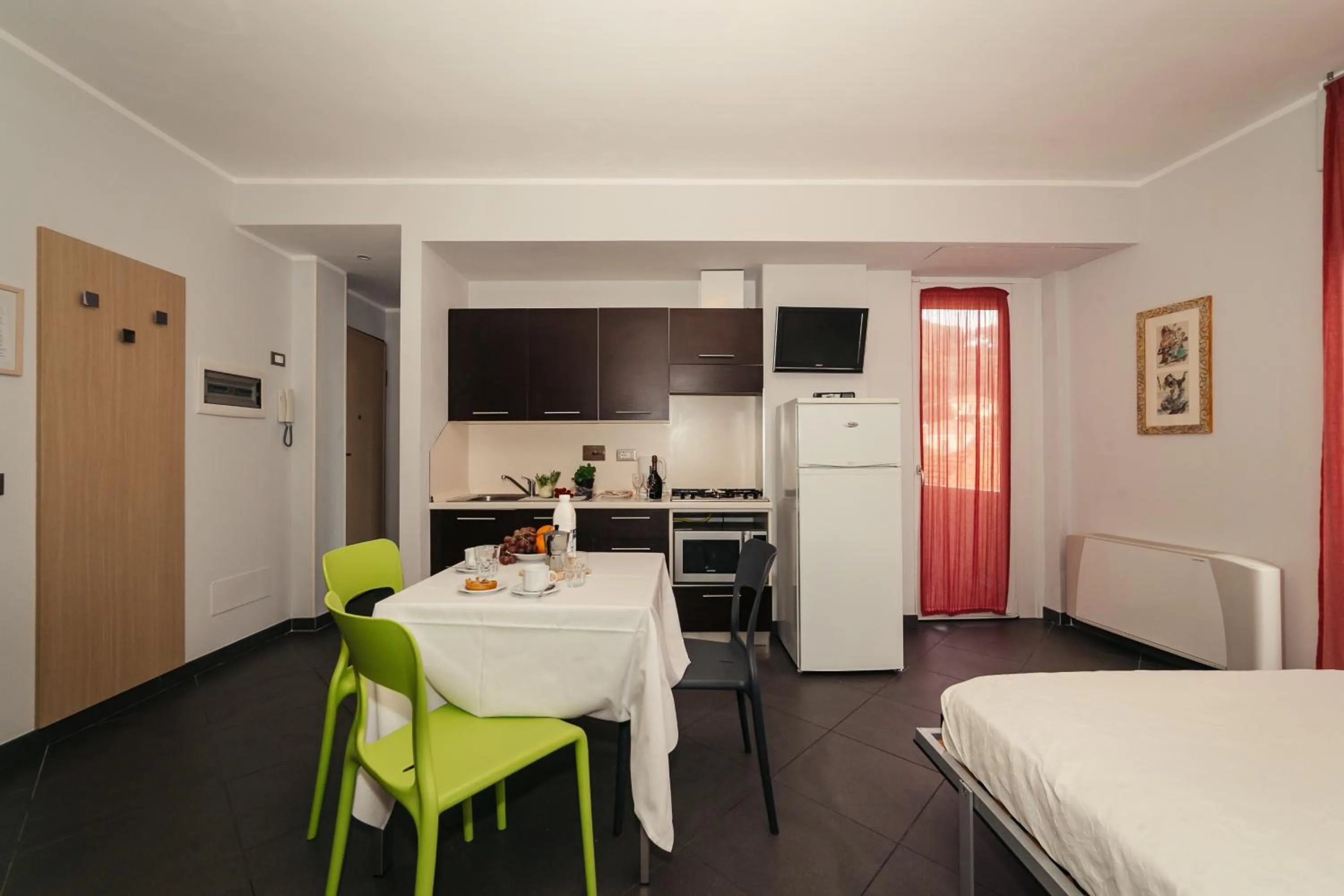 Kitchen or kitchenette, Bed in Residence Greco