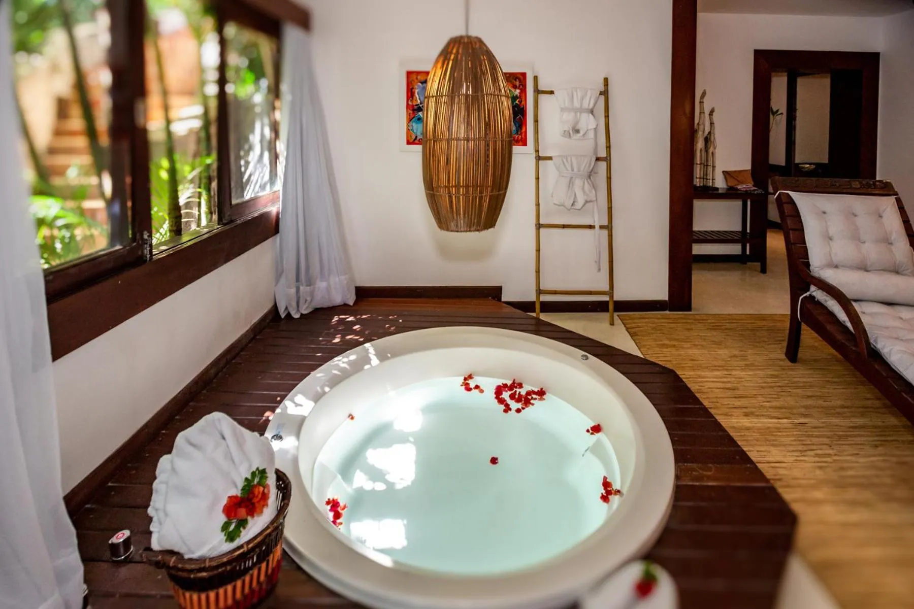 Hot Tub in Hotel Sombra e Água Fresca