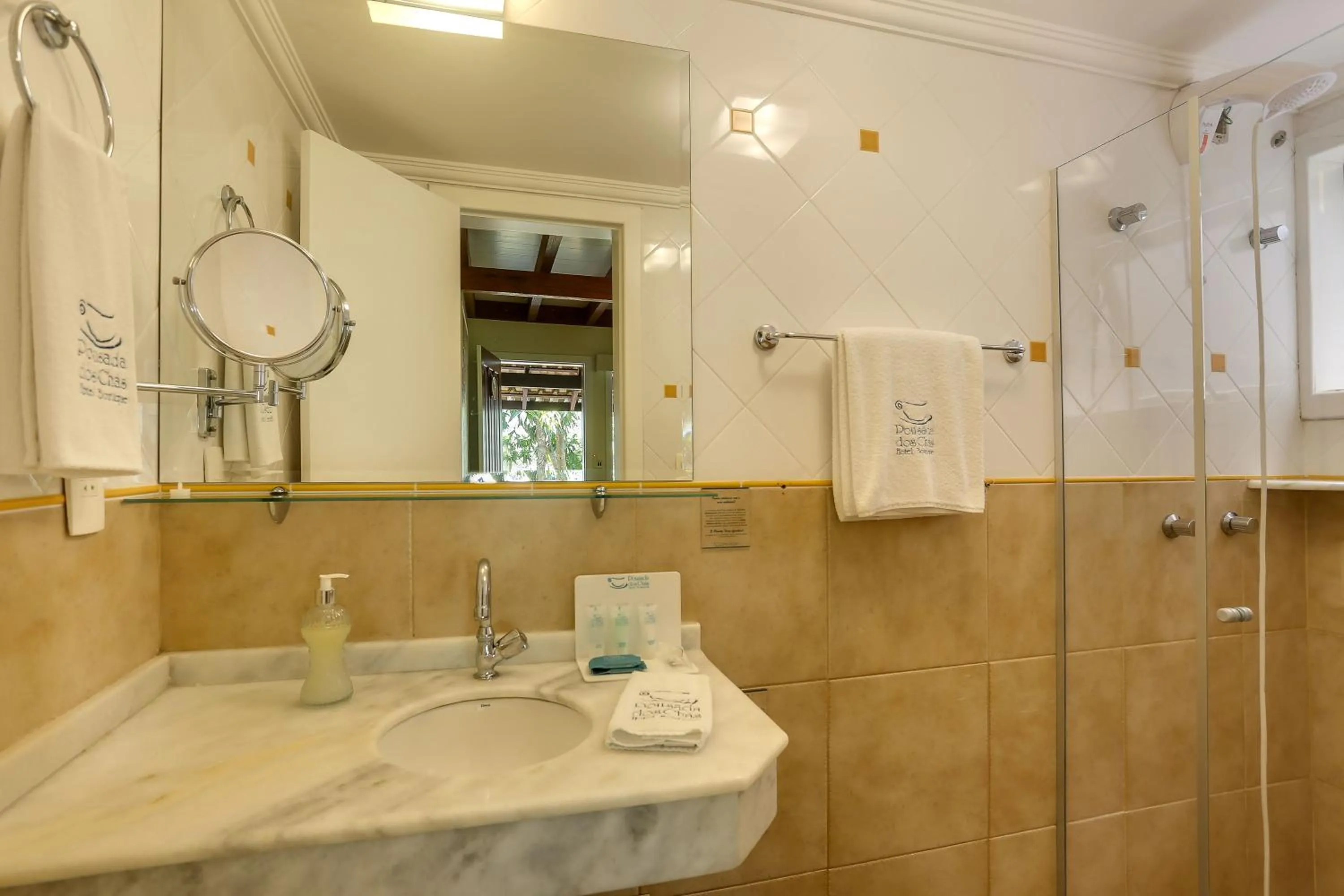 Toilet in Nova Pousada dos Chás