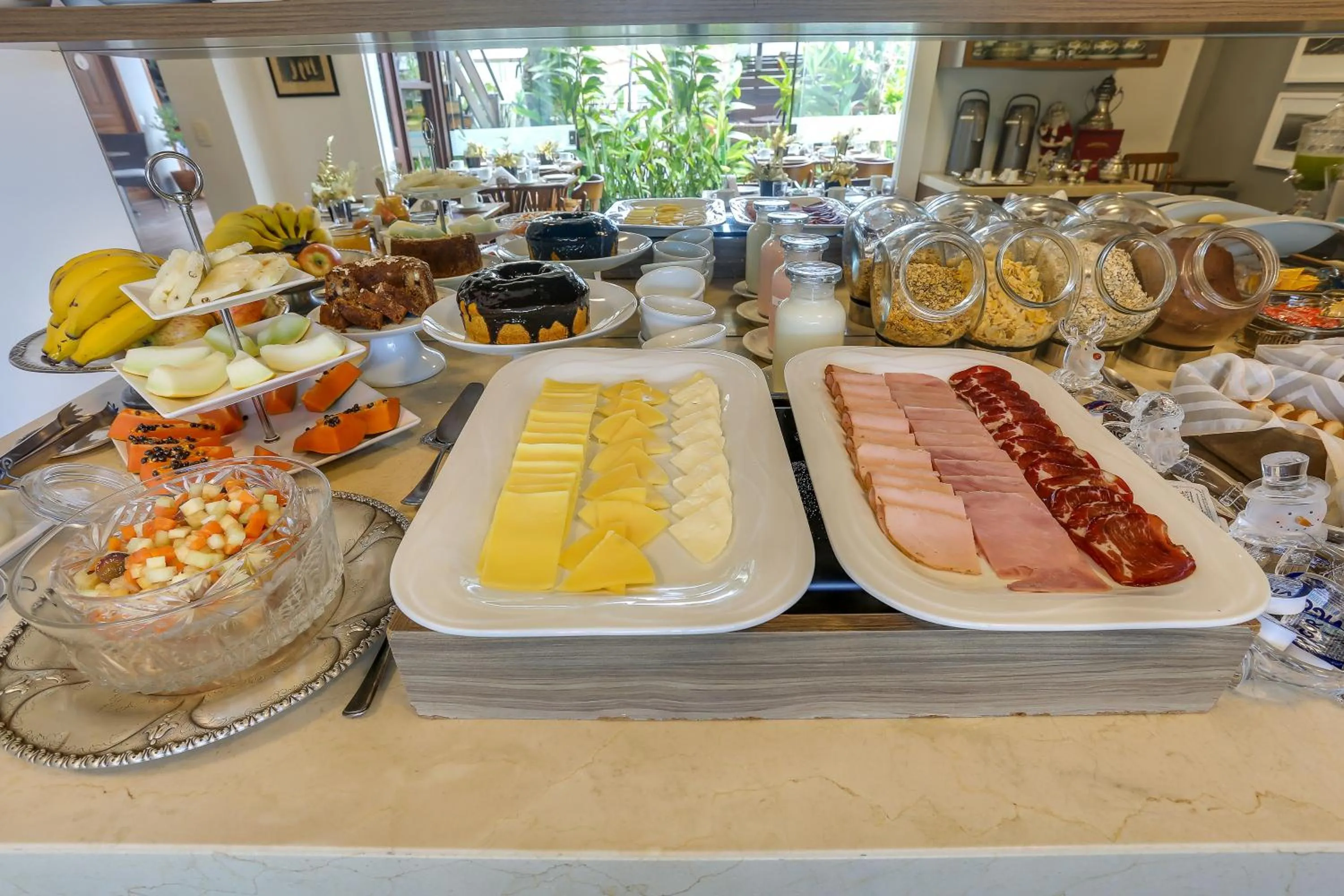 Food and drinks in Nova Pousada dos Chás