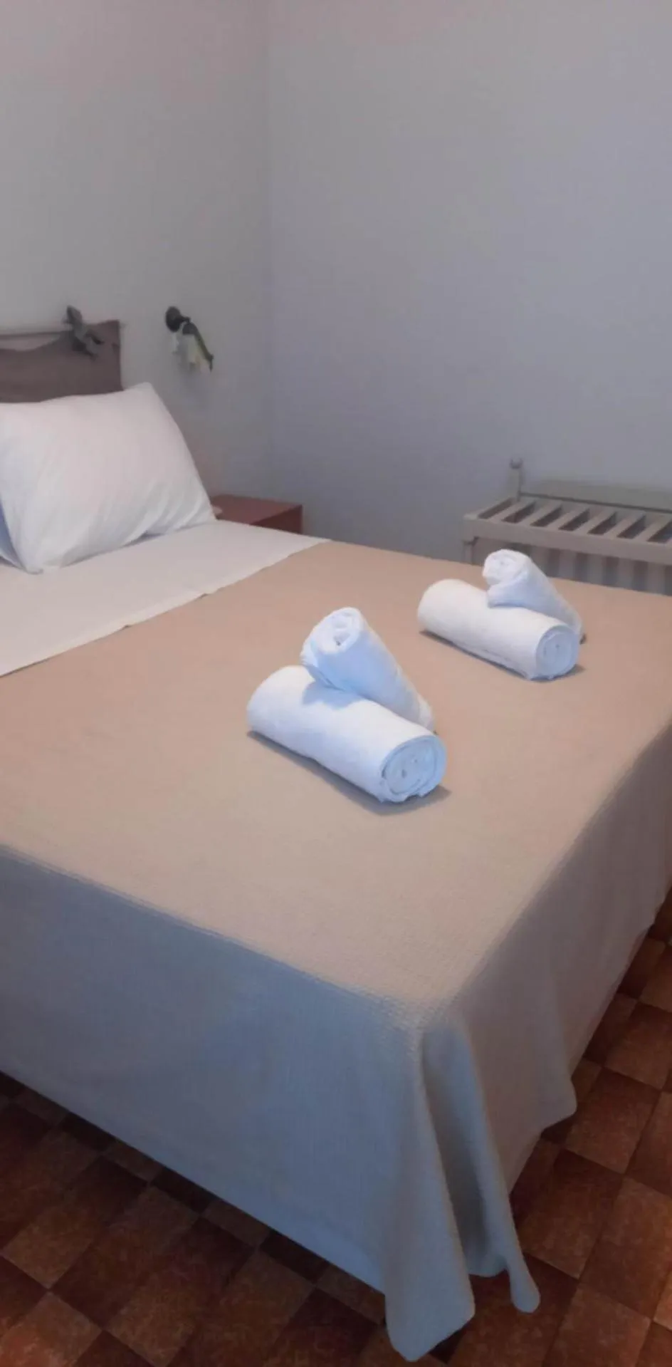 Bedroom, Bed in Castro Hotel