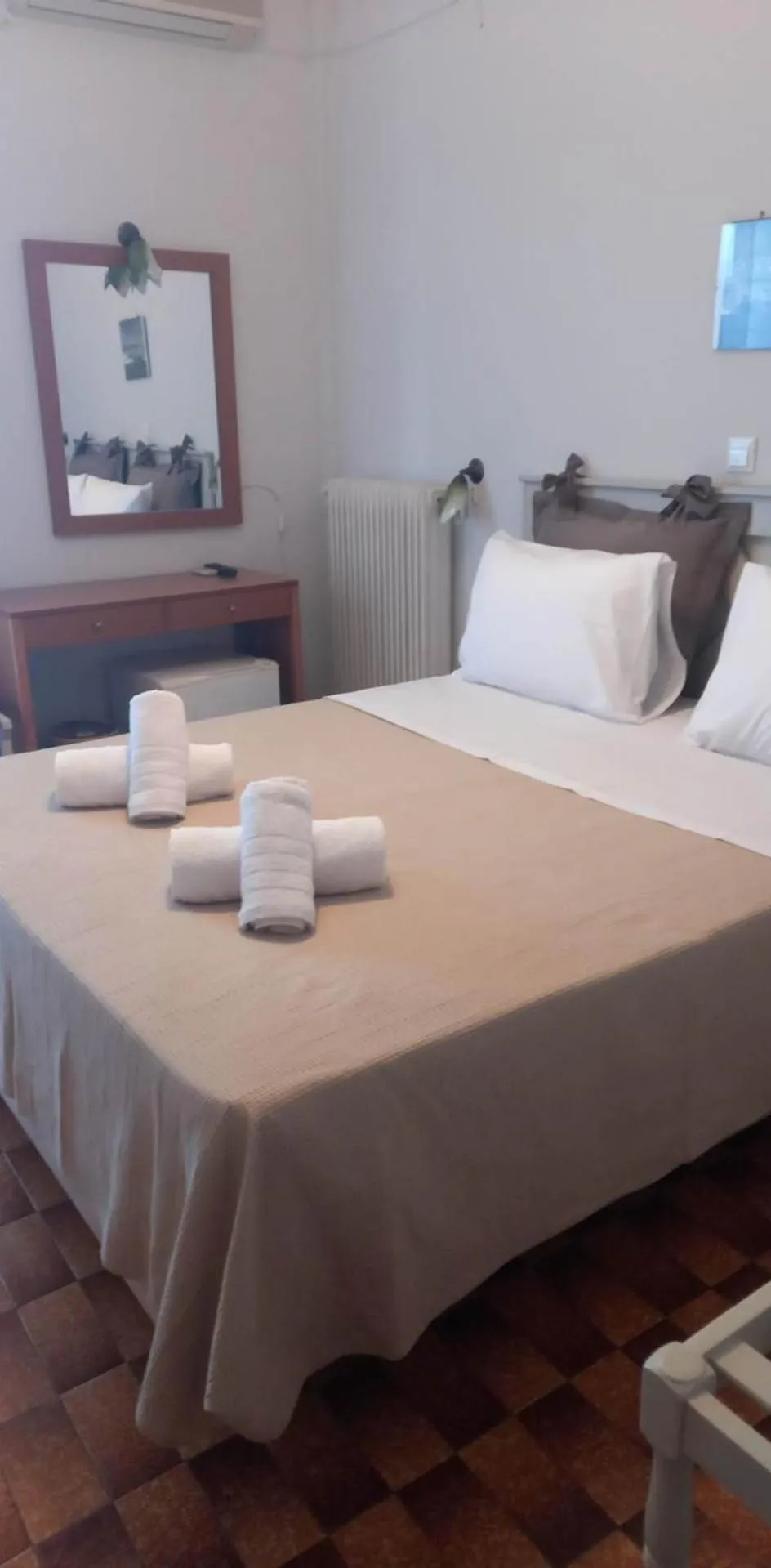 Bedroom, Bed in Castro Hotel