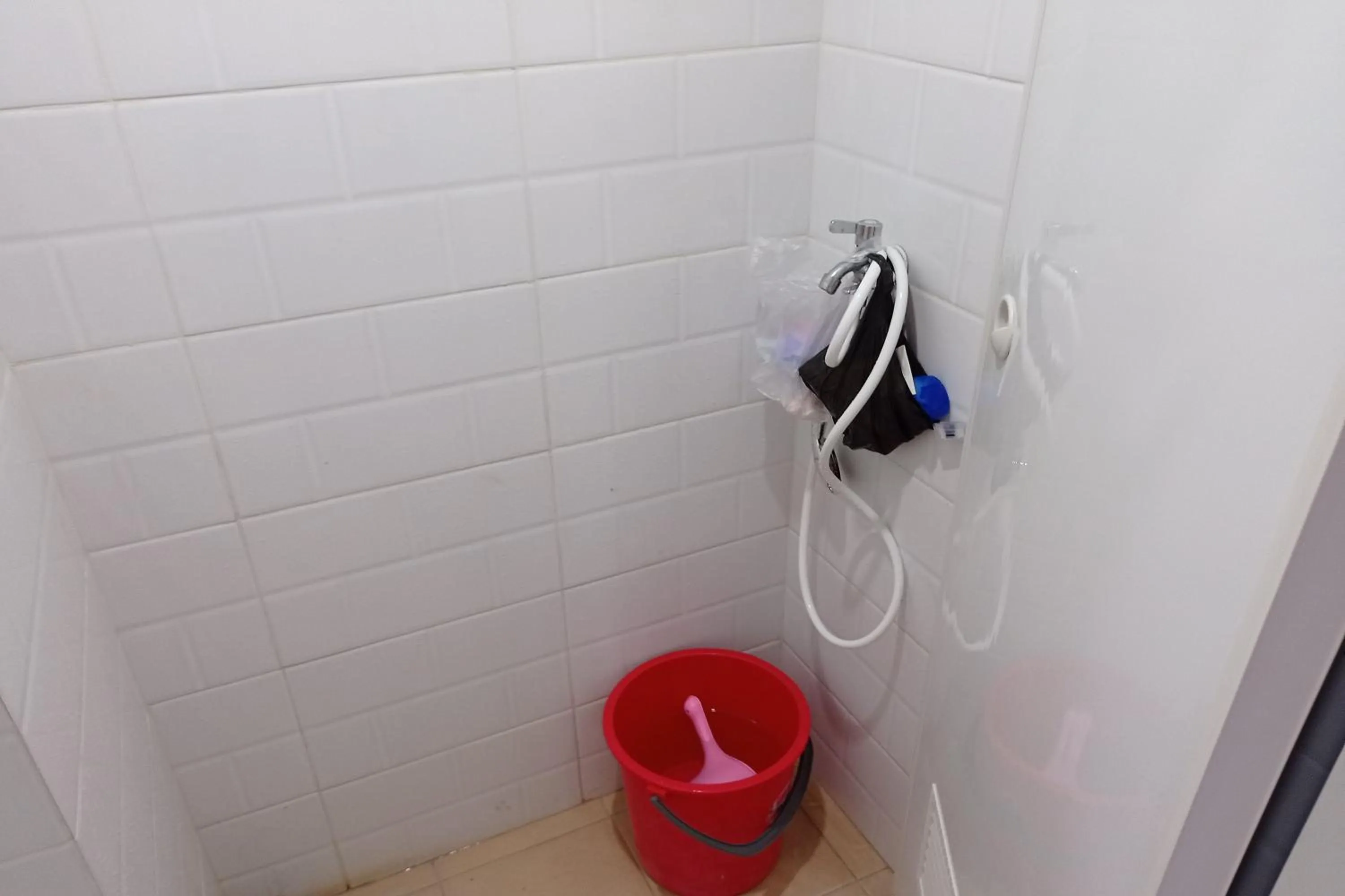 Bathroom in Kost 48 Surabaya