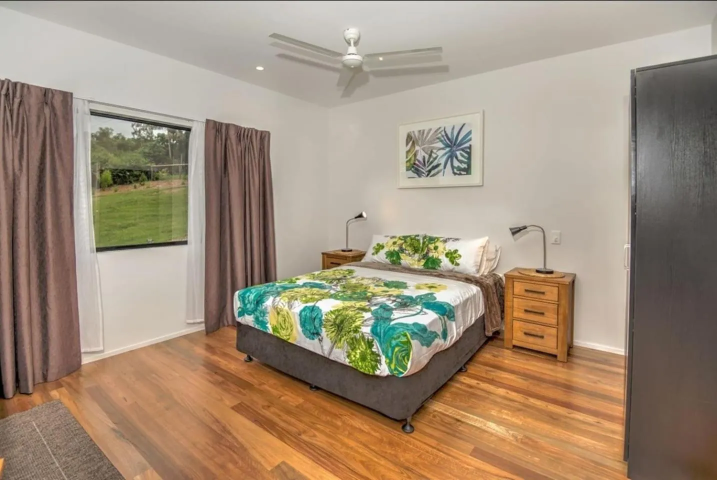 Bed in Eumundi Cottages - Cottage 1