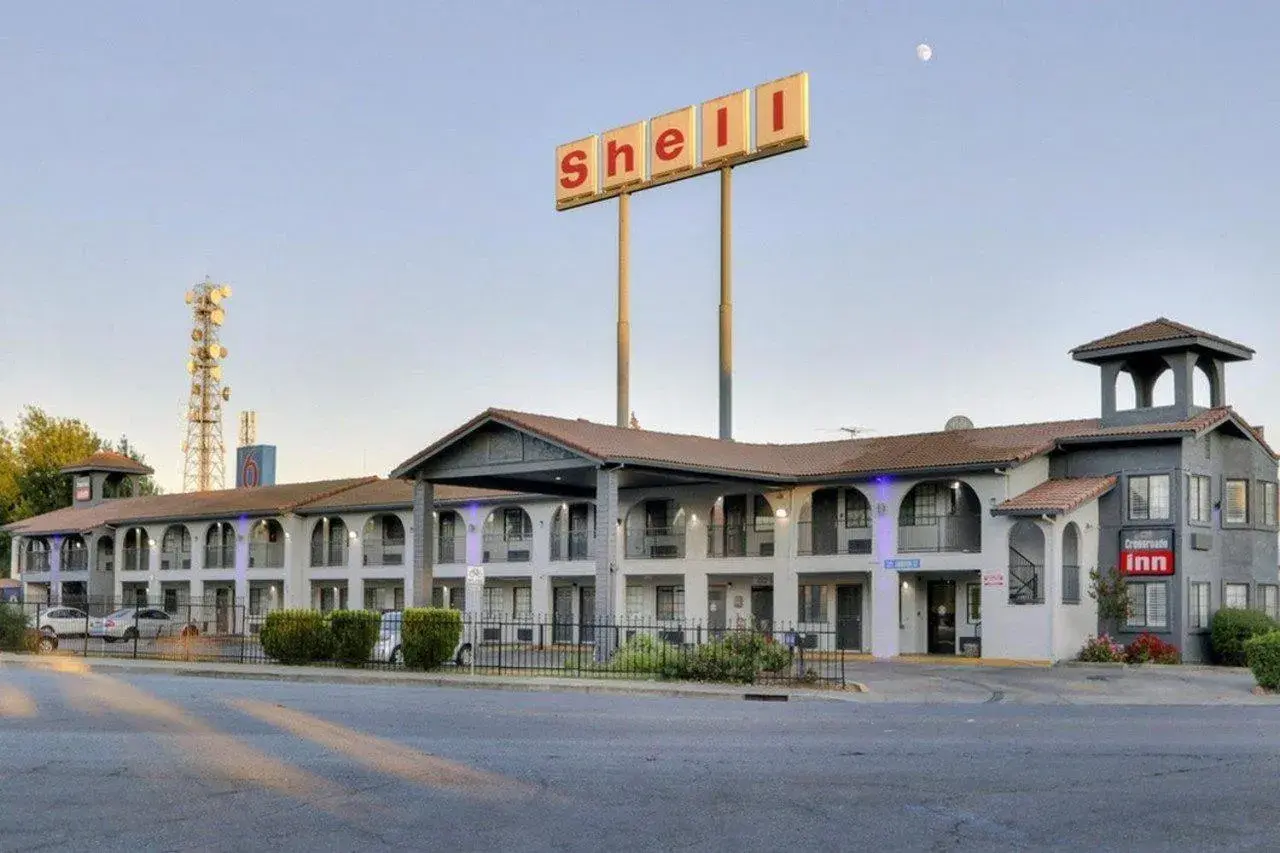 Crossroads Inn - Downtown Sacramento Crossroads Inn - Downtown Sacramento