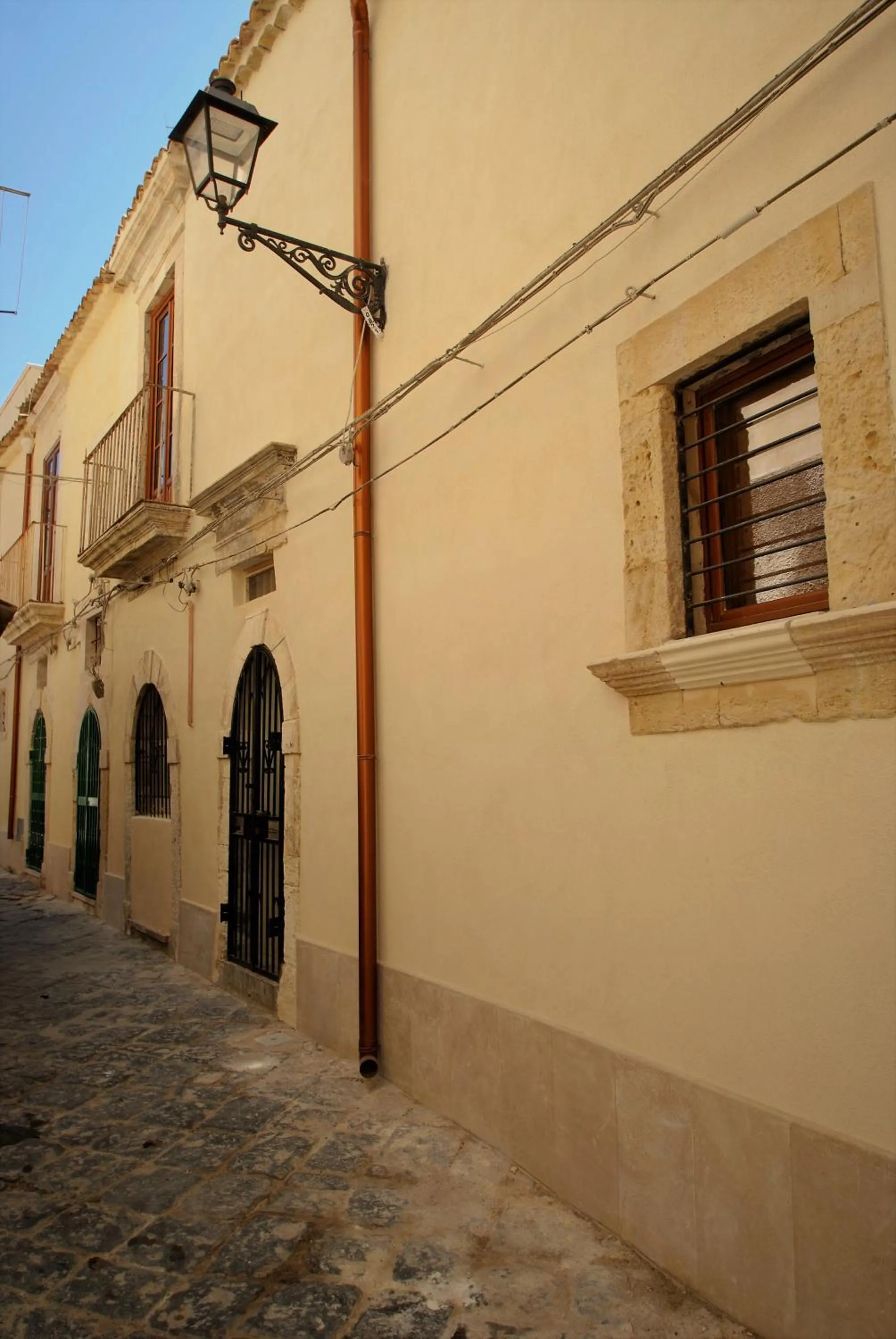 Facade/entrance in Le Nuvole di Ortigia