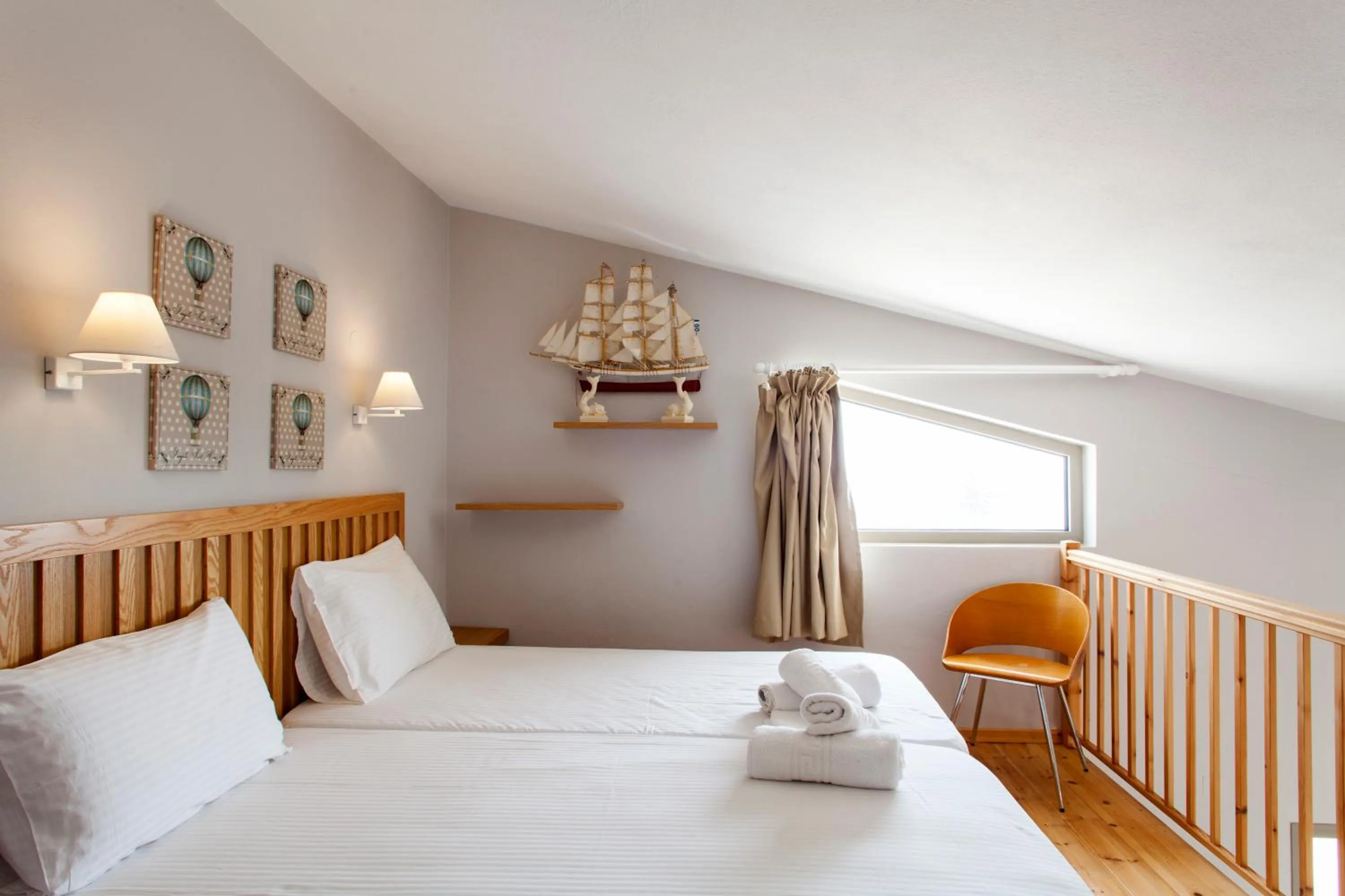 Bed in Mythos Suites Diskos