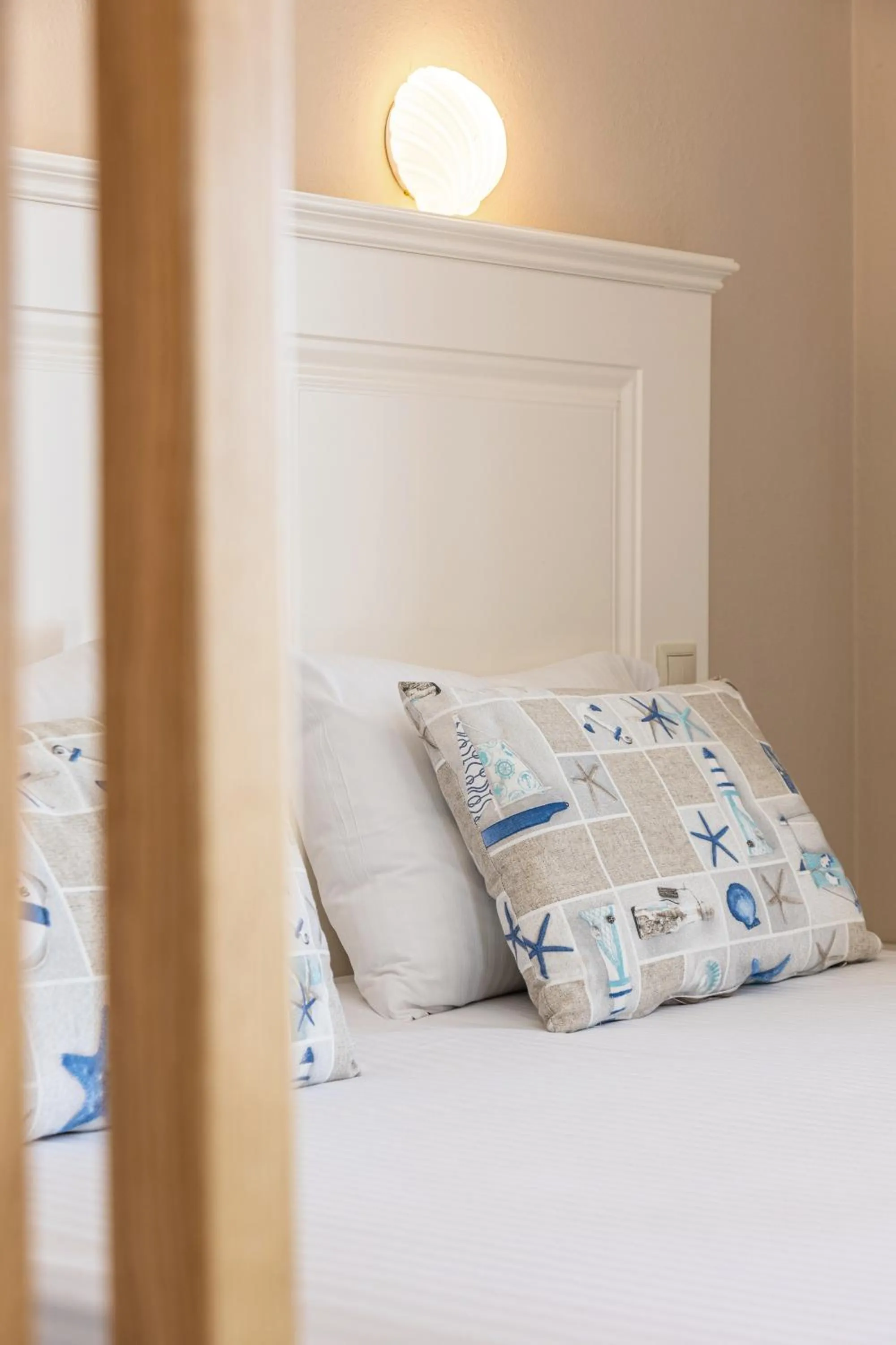 Bed in Mythos Suites Diskos