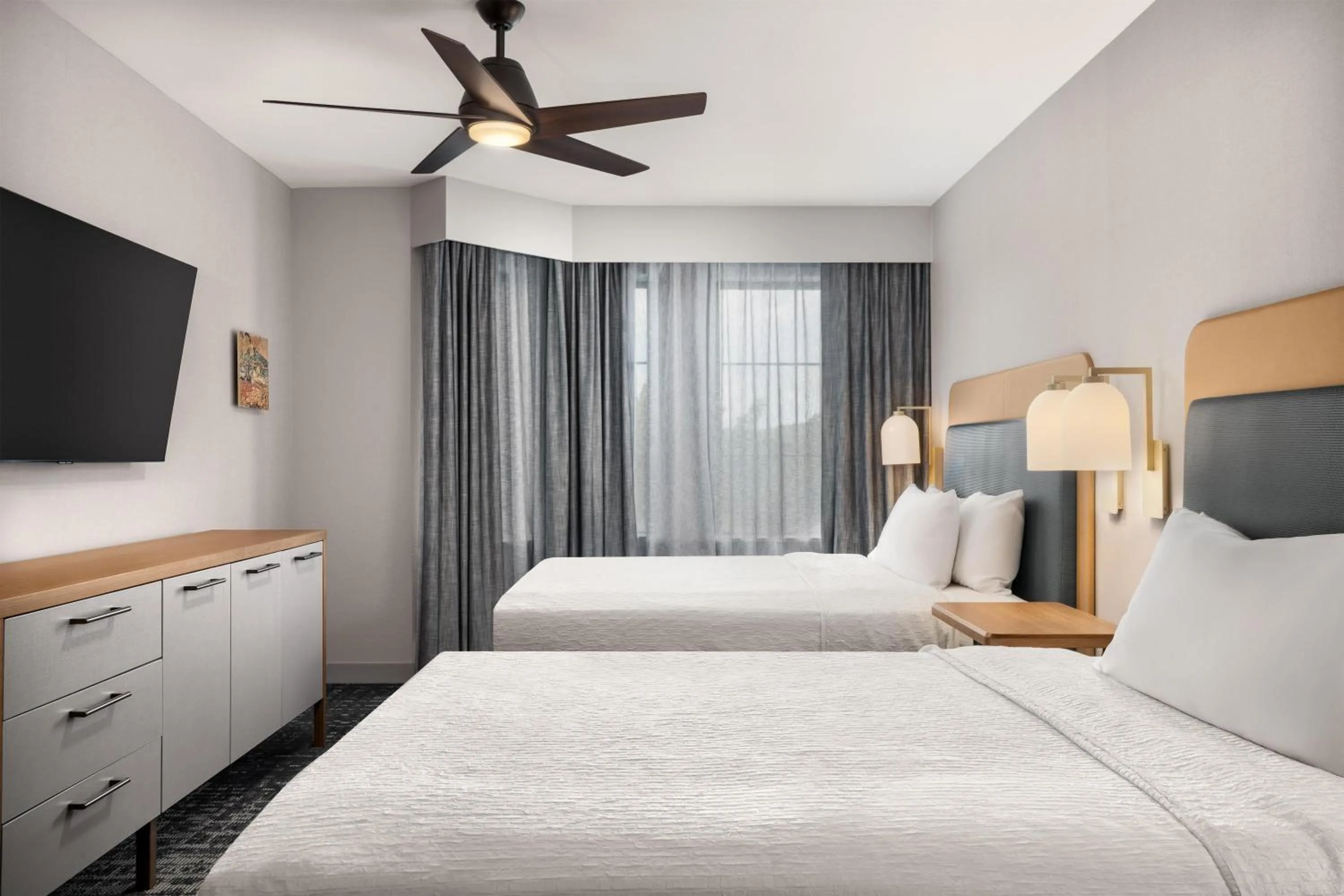 Bed in Homewood Suites by Hilton Newtown - Langhorne, PA