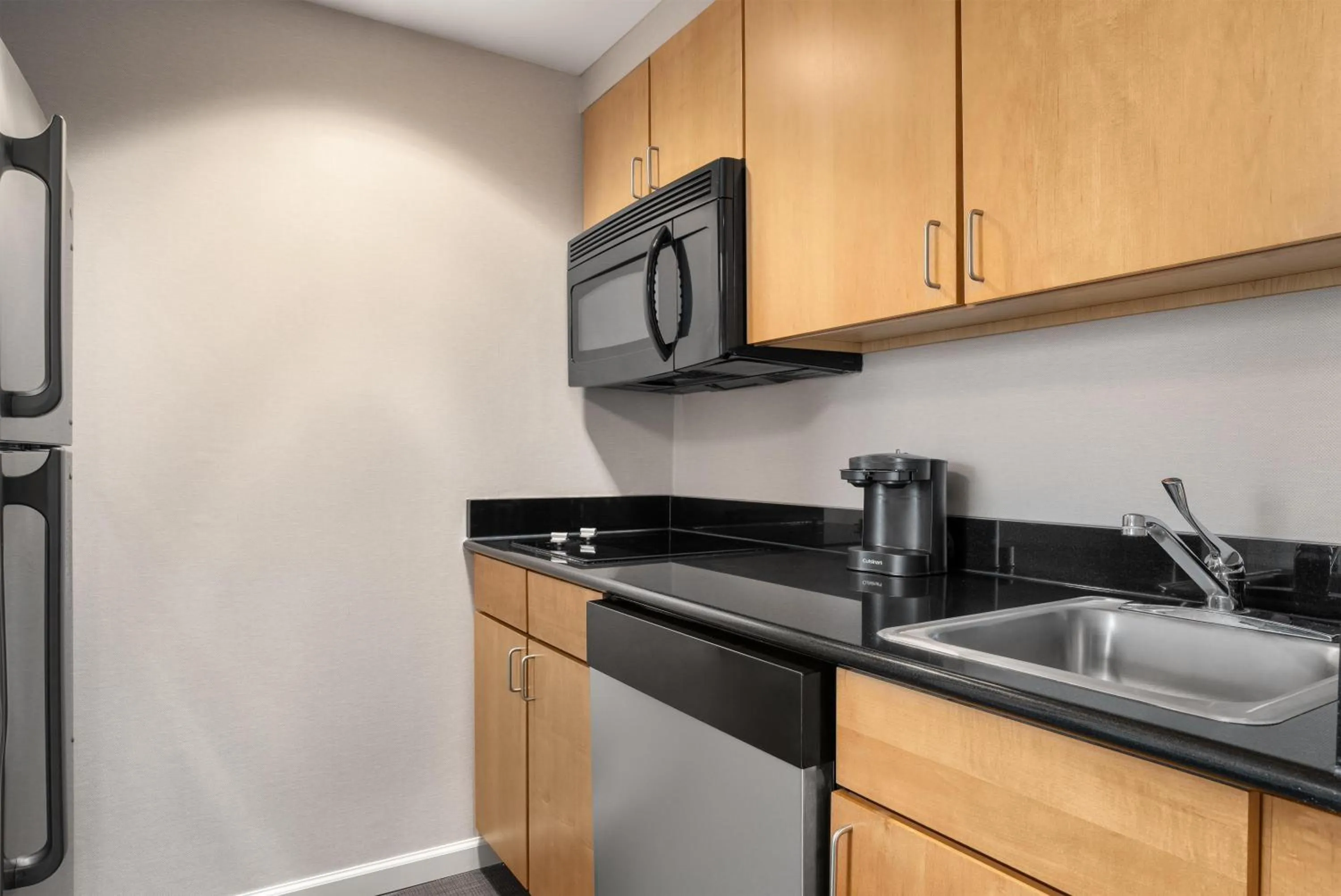 Kitchen or kitchenette in Homewood Suites by Hilton Newtown - Langhorne, PA