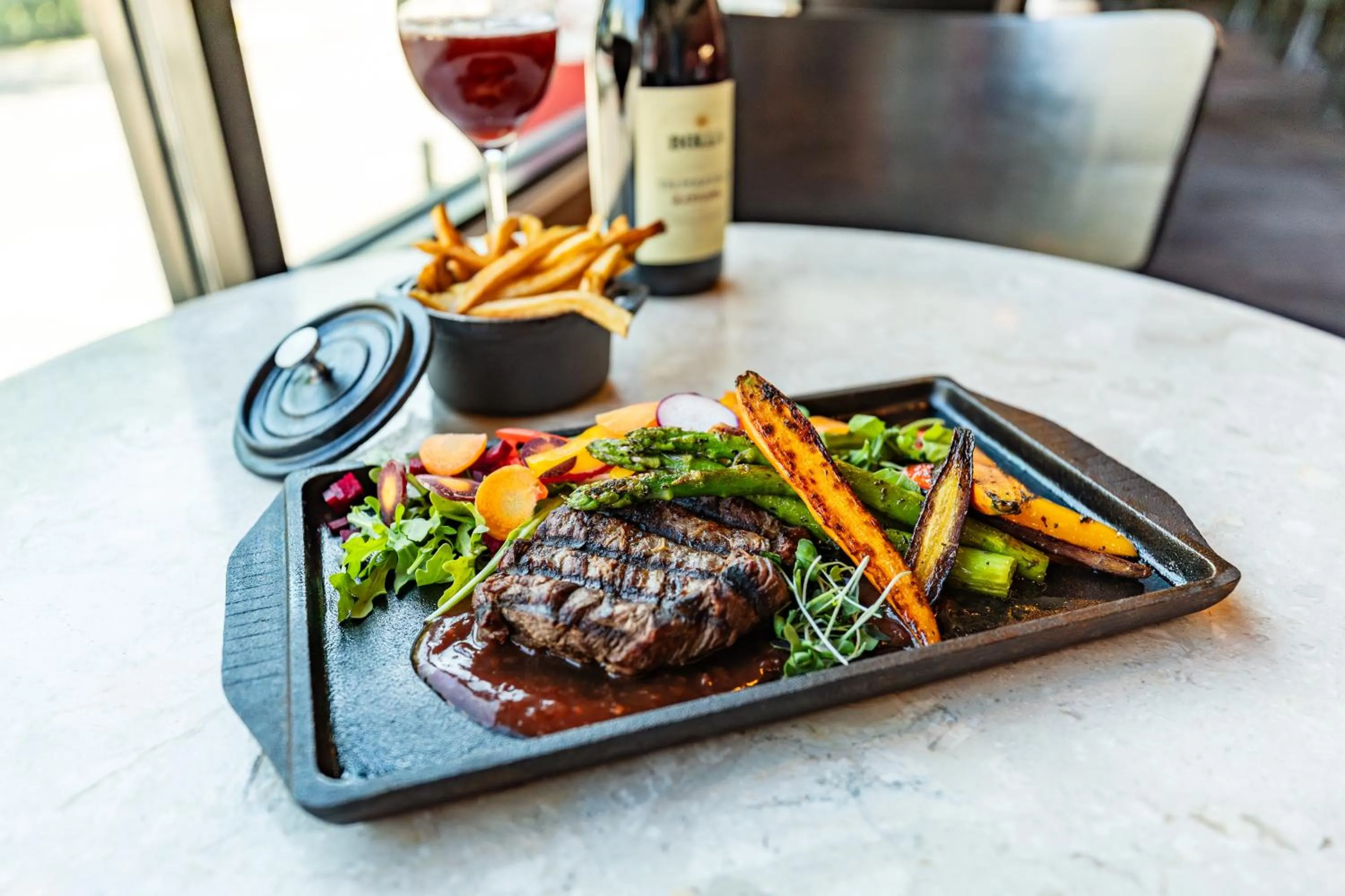 Lunch in Hôtels Gouverneur Trois-Rivières