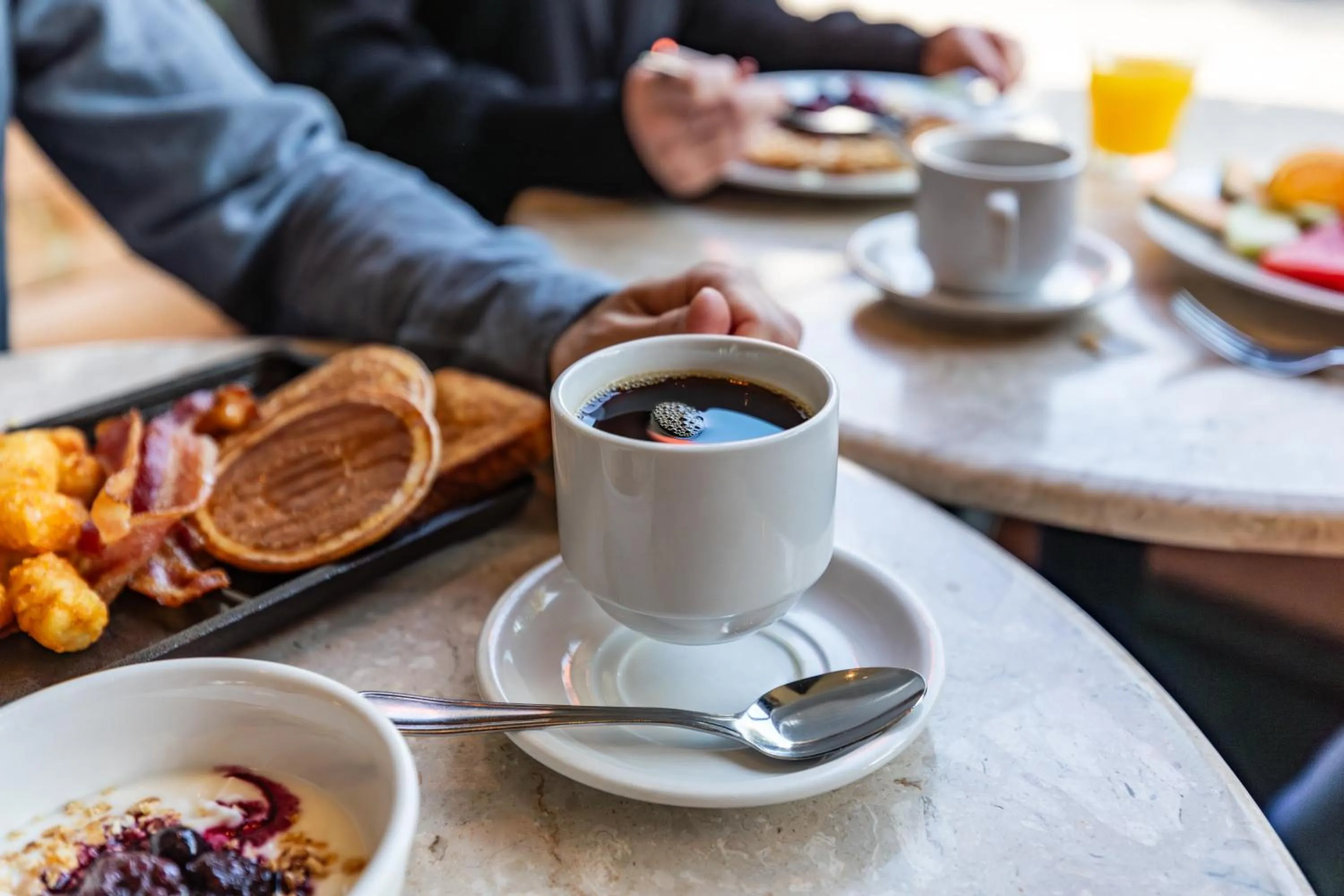 Restaurant/places to eat in Hôtels Gouverneur Trois-Rivières