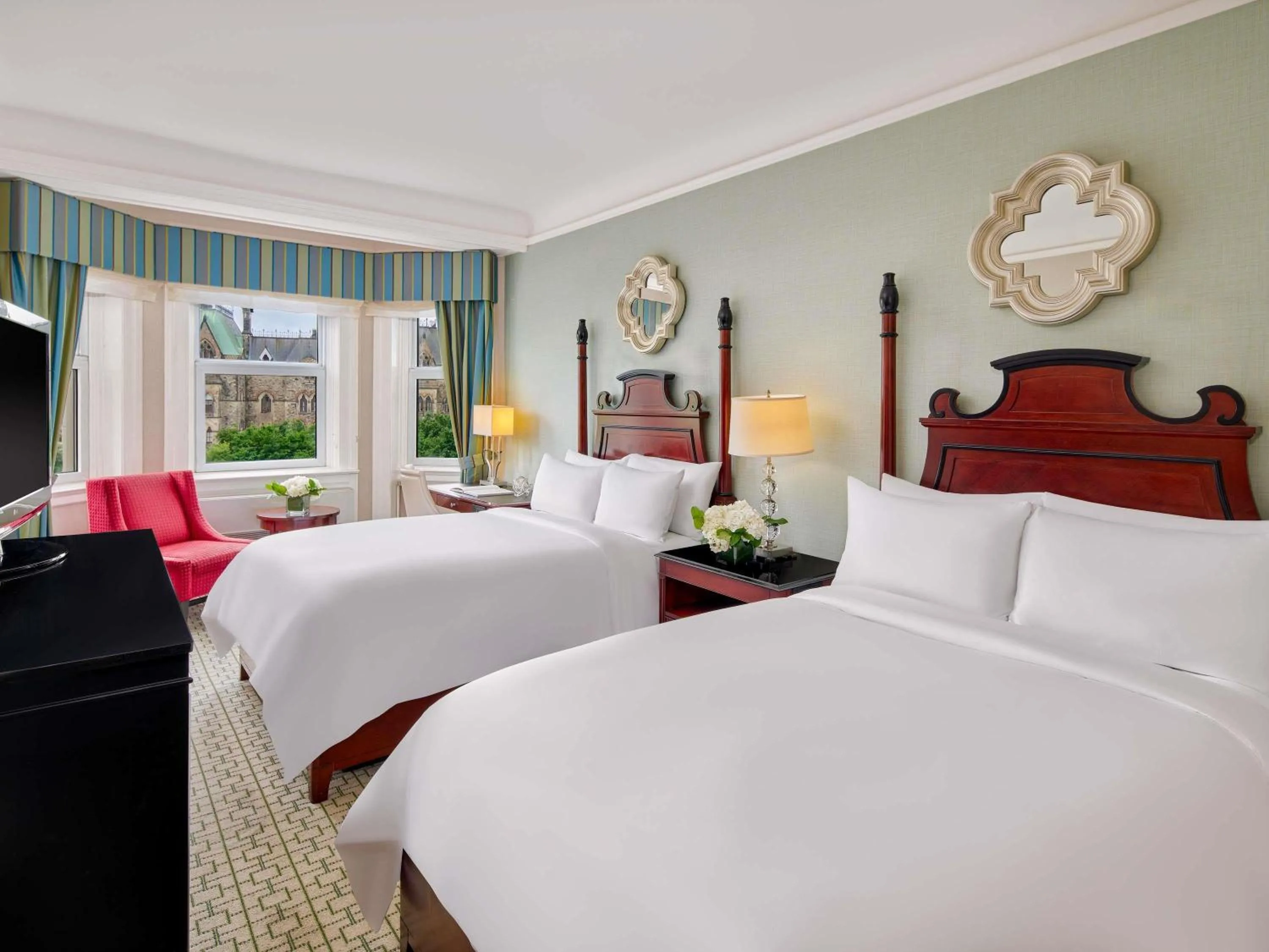 Bedroom, Bed in Fairmont Chateau Laurier