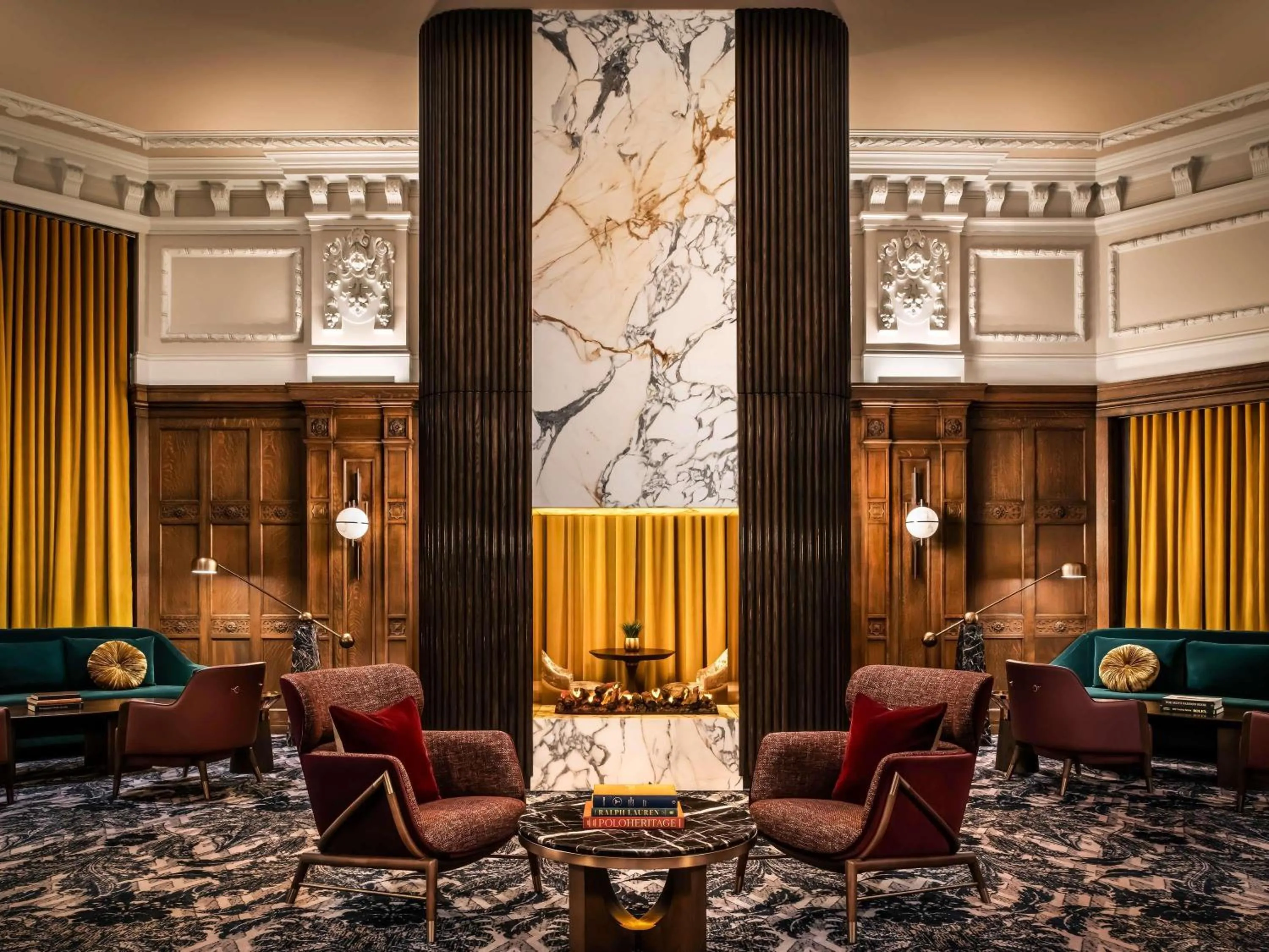 Lounge or bar in Fairmont Chateau Laurier