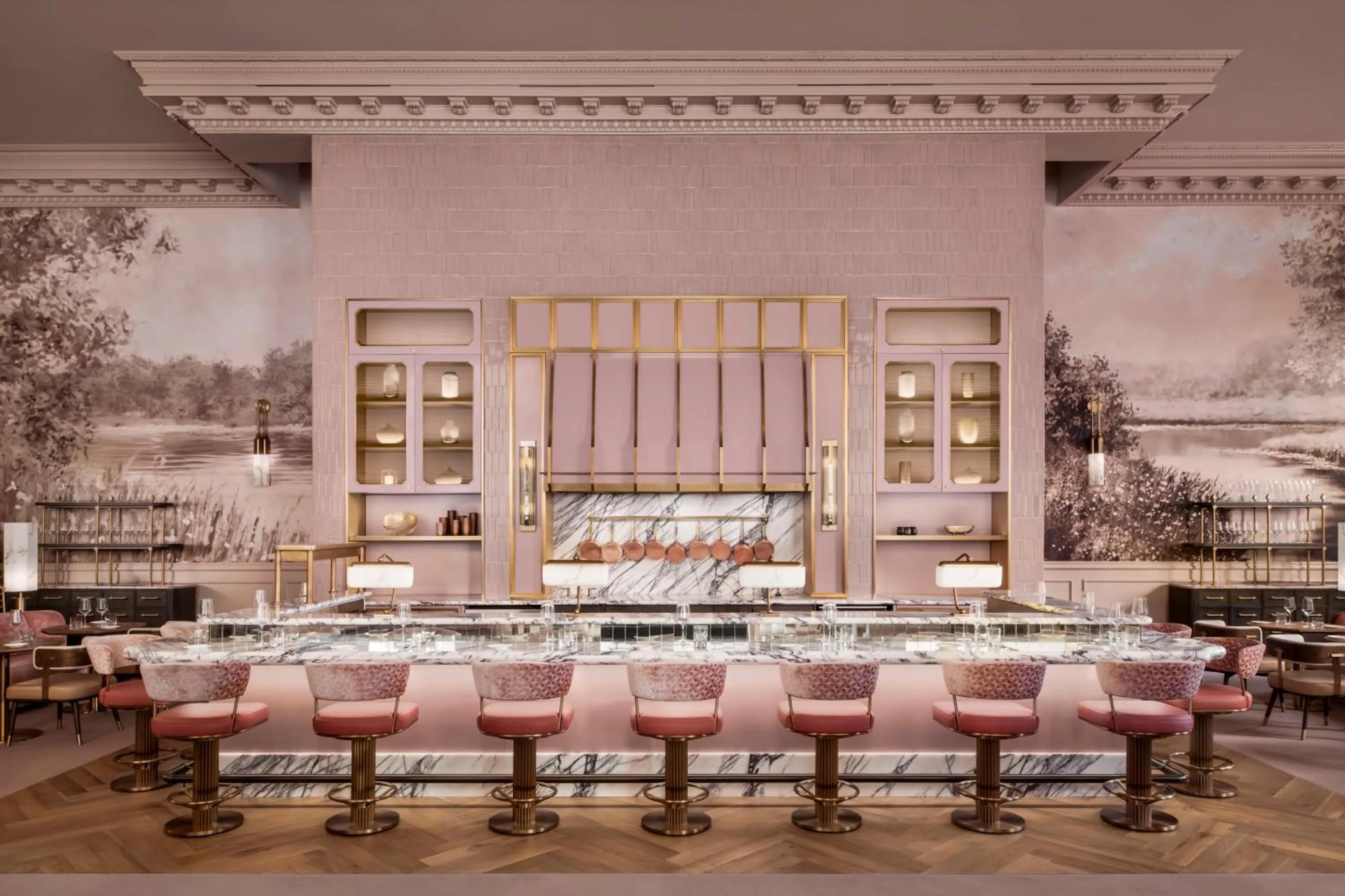 Restaurant/places to eat in Fairmont Chateau Laurier