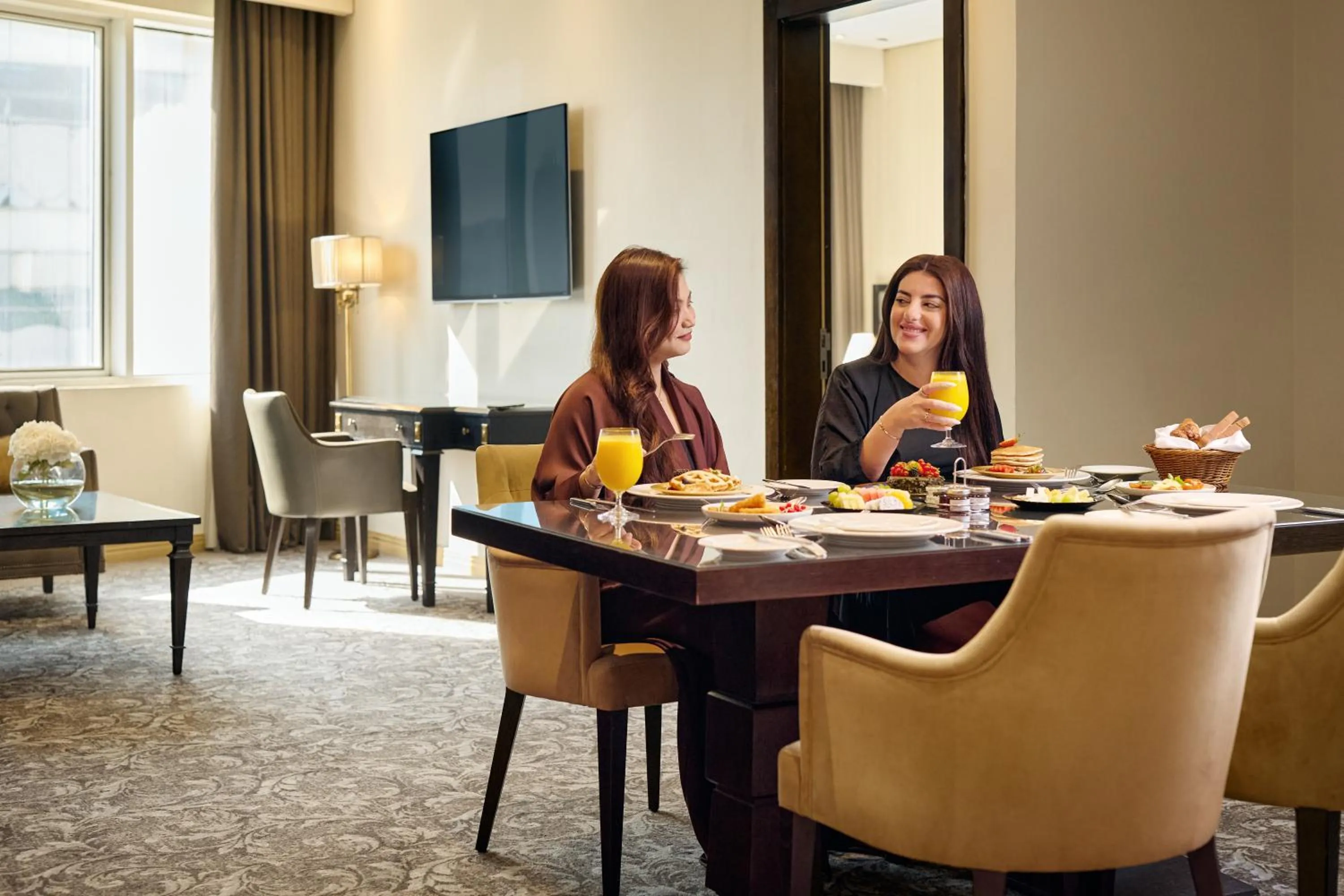 Living room in Golden Tulip Doha Hotel