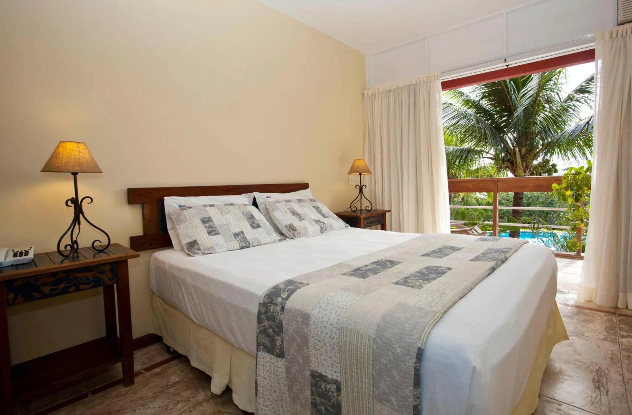 Patio, Bed in Bon Bini Pousada