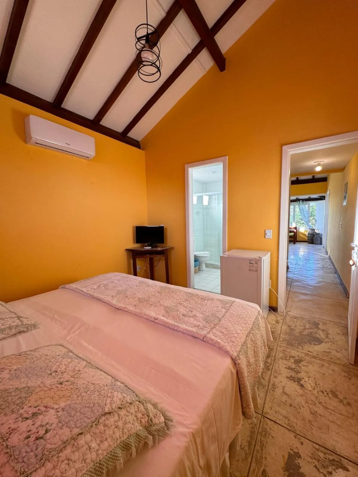 Bedroom, Bed in Bon Bini Pousada